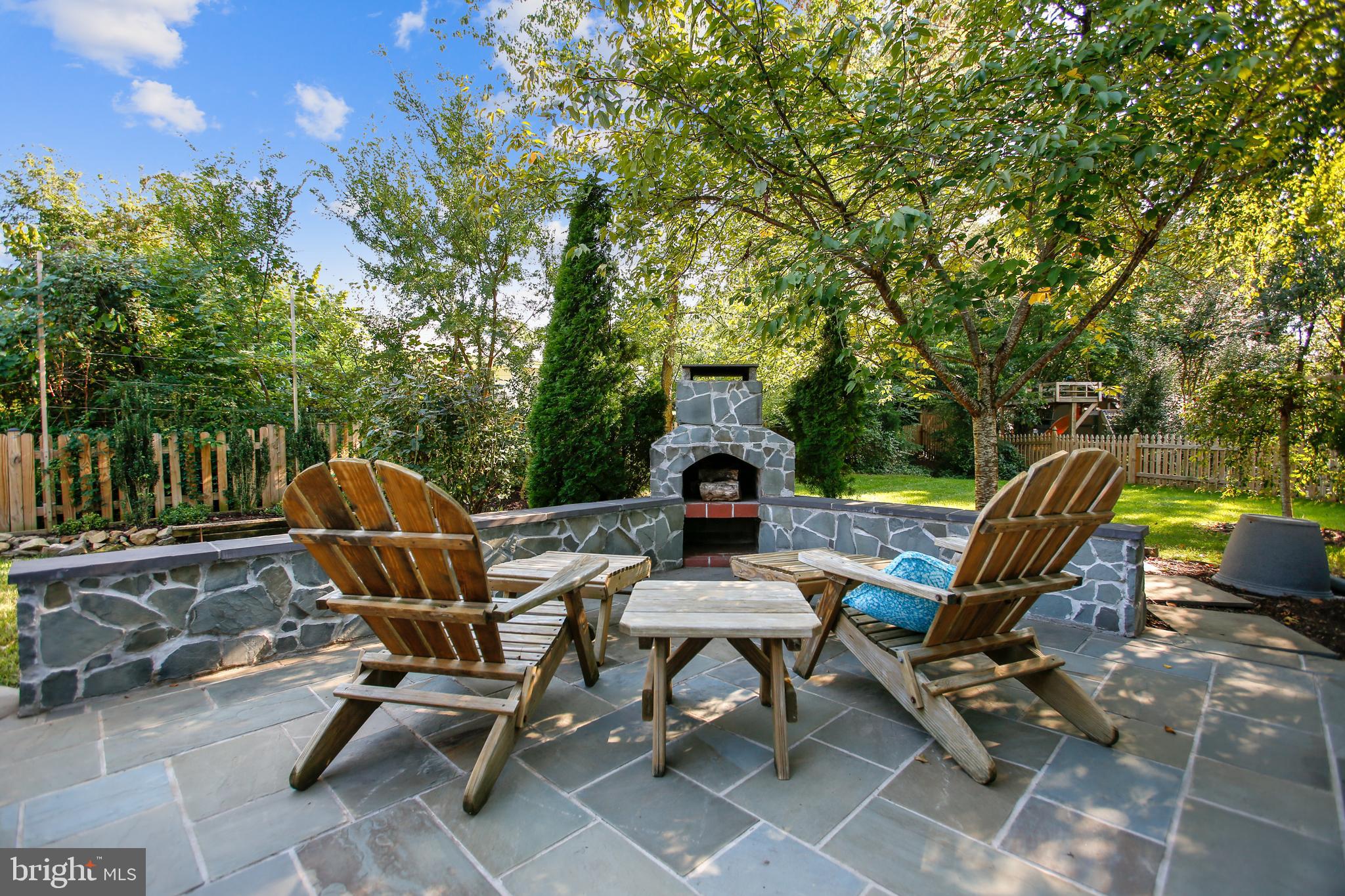 MEADOW HALL - Residential