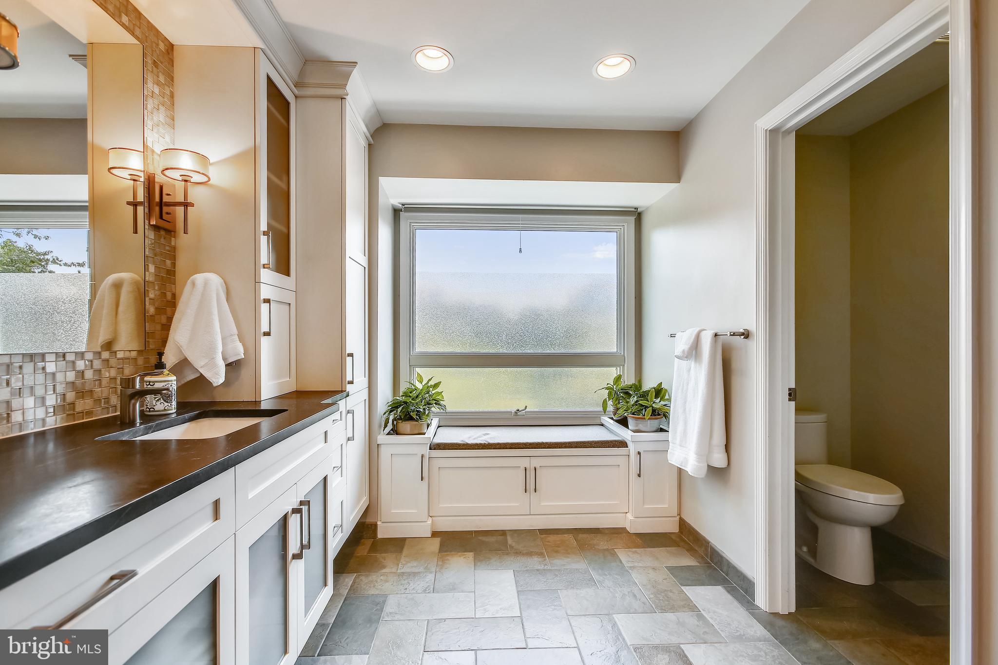 MEADOW HALL - Residential