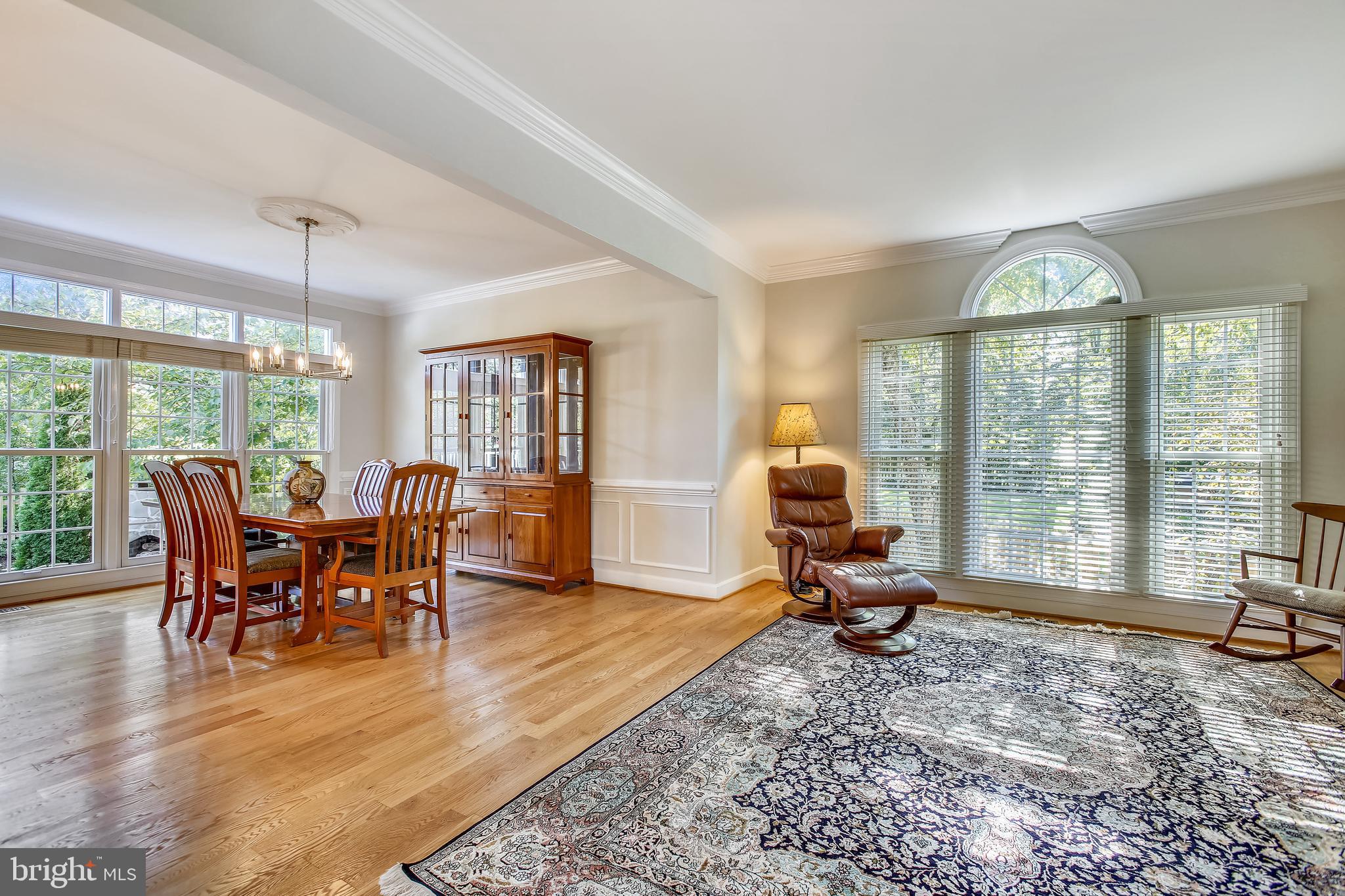 MEADOW HALL - Residential