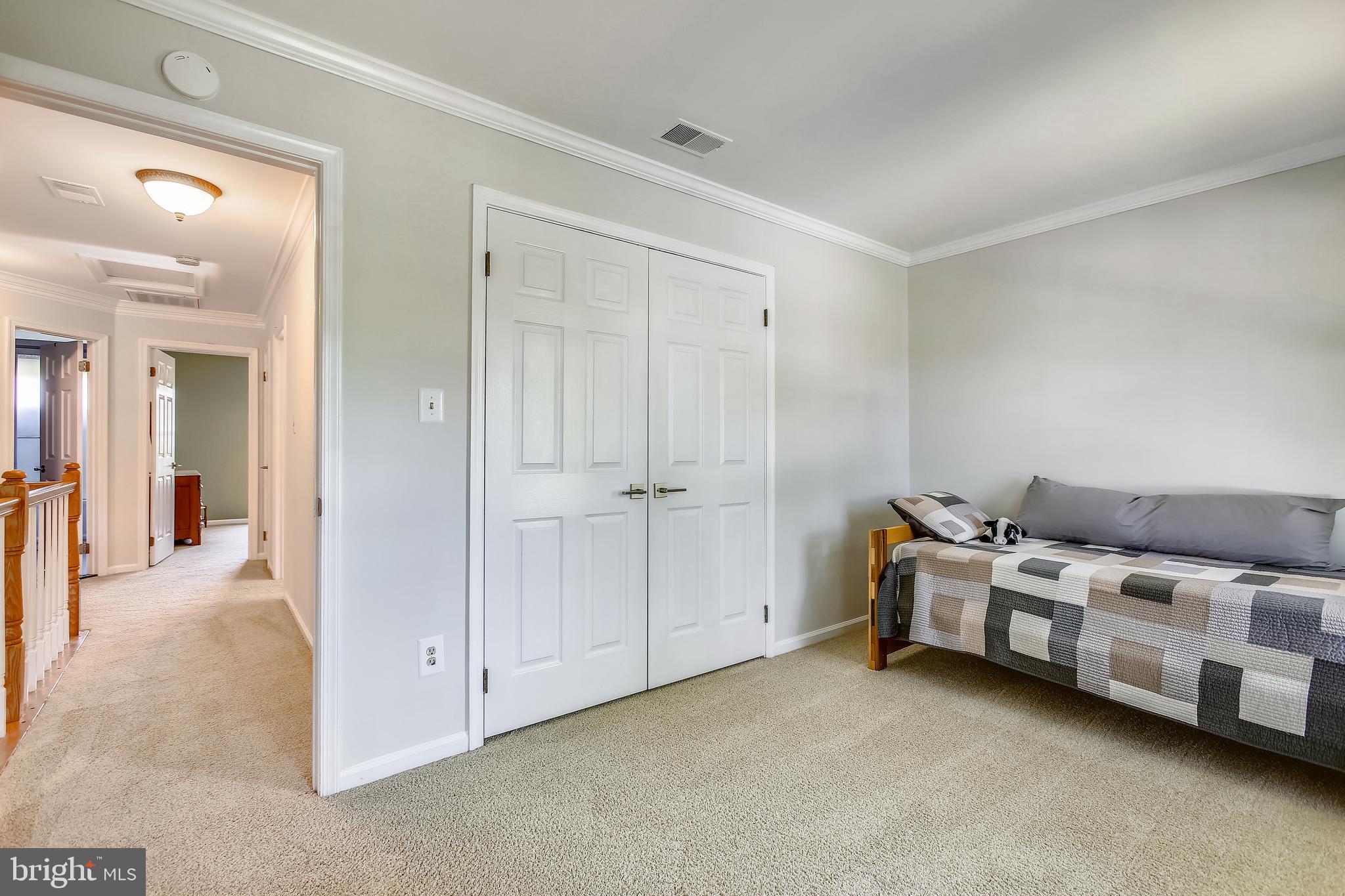 MEADOW HALL - Residential