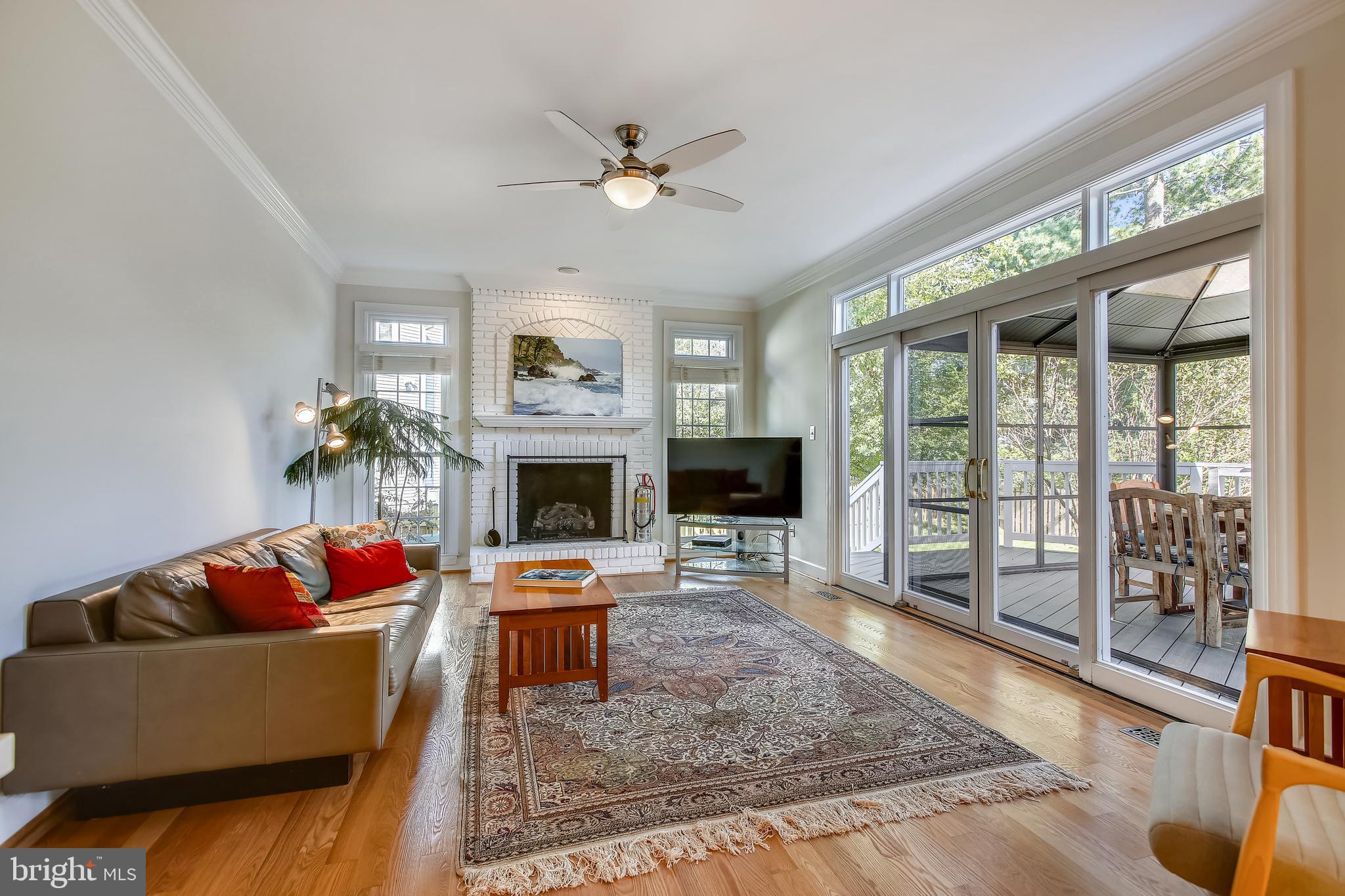 MEADOW HALL - Residential