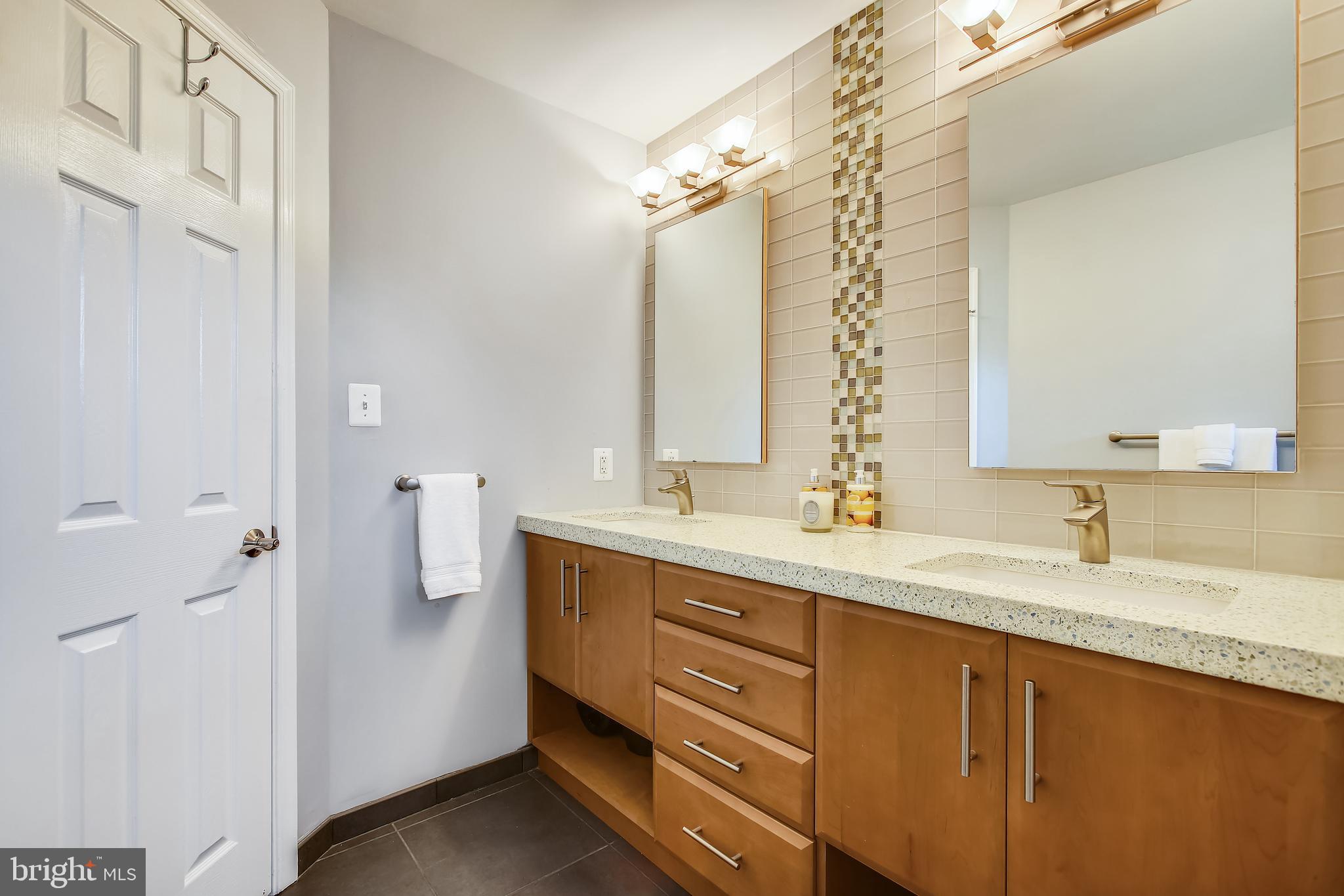 MEADOW HALL - Residential