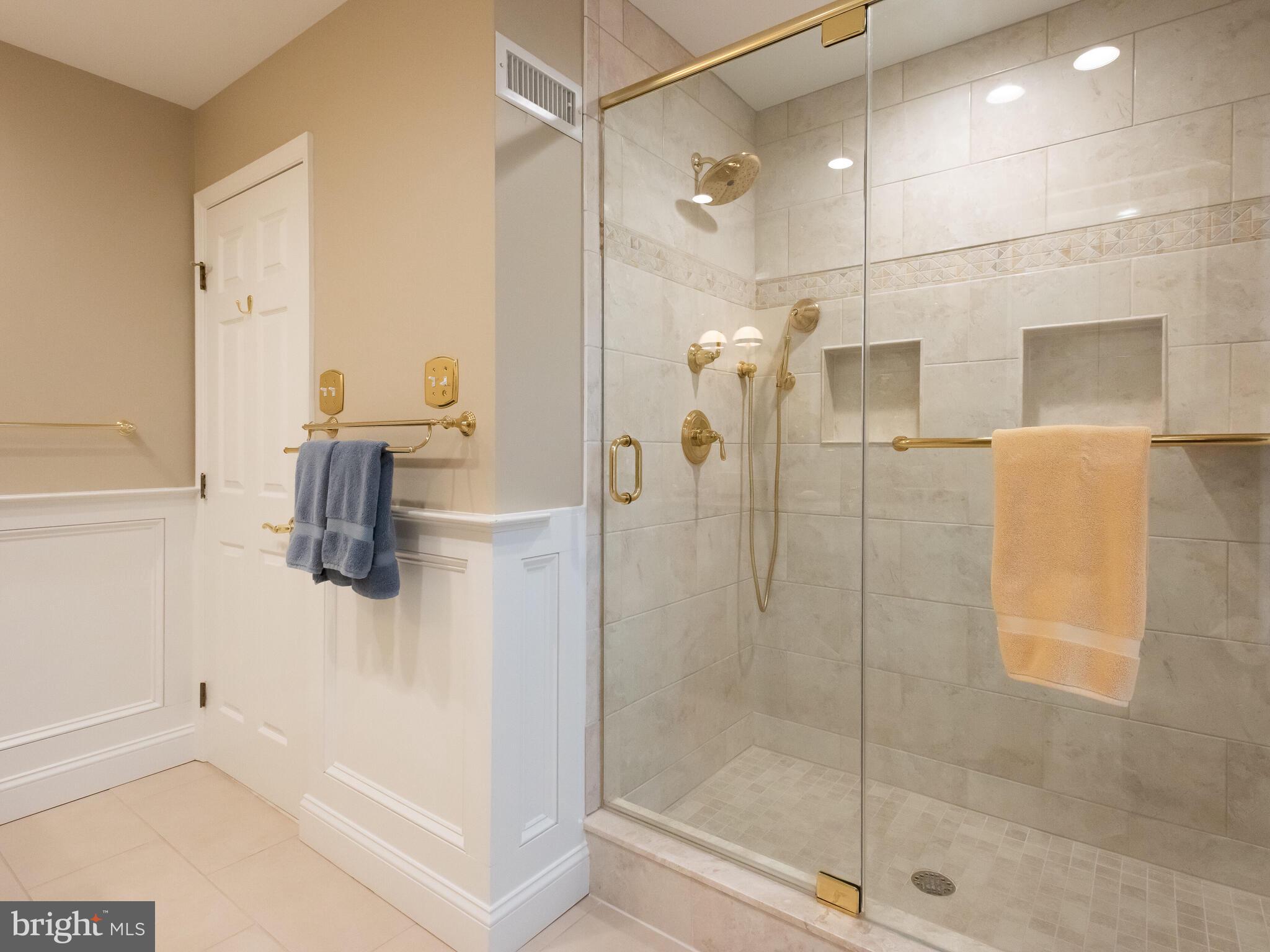 SUNWOOD FARM - Residential