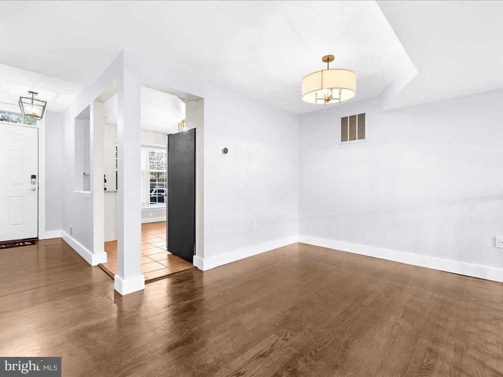 WATERSIDE - Residential