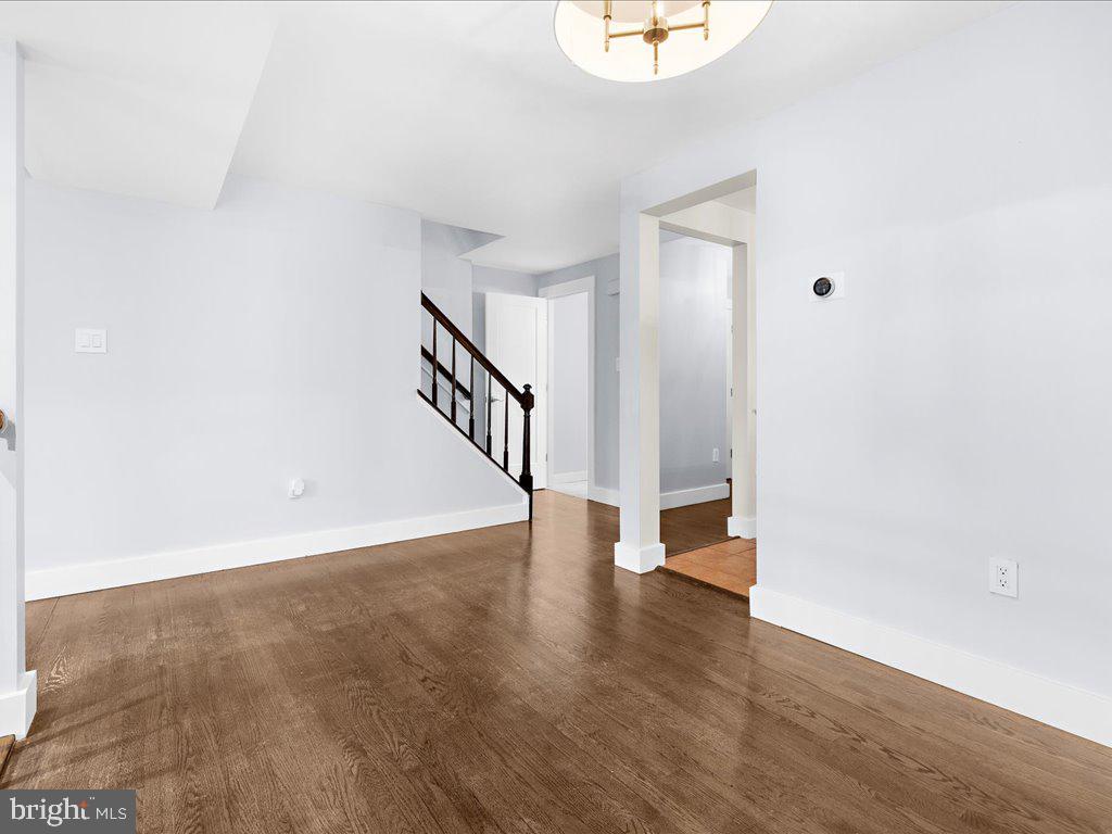 WATERSIDE - Residential