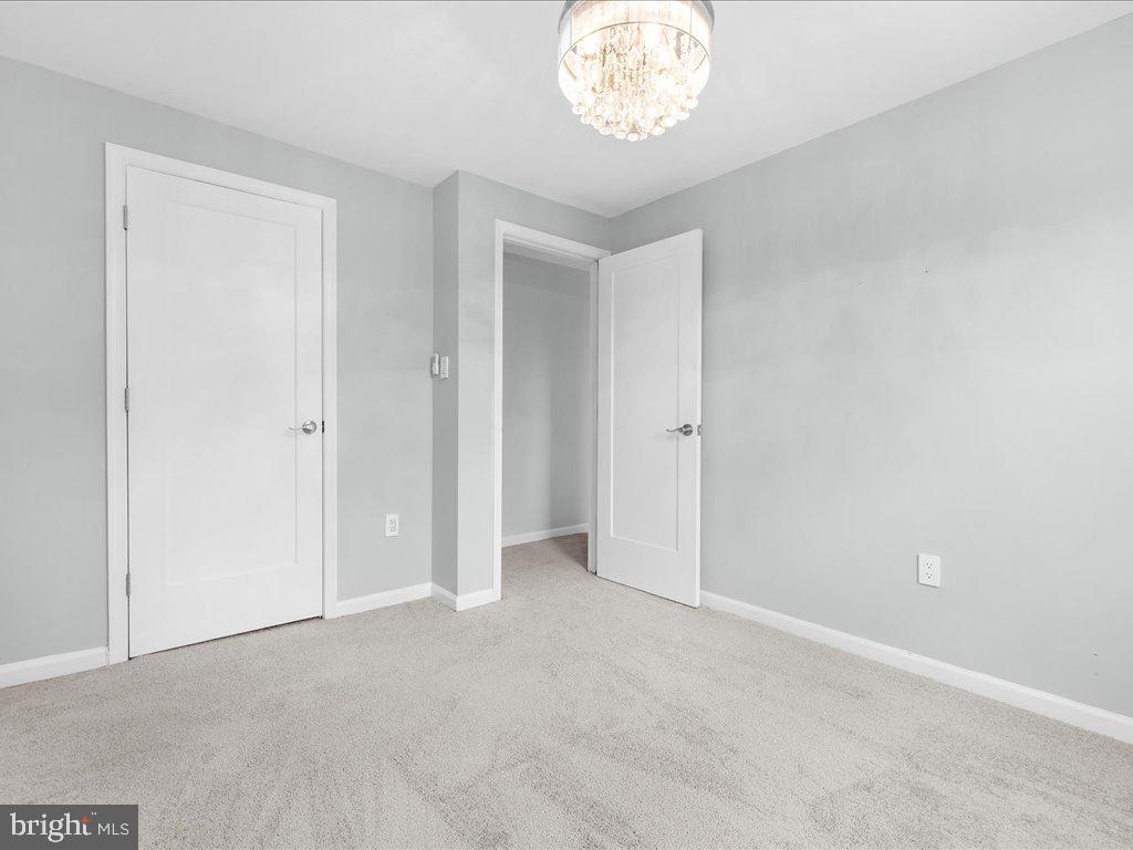 WATERSIDE - Residential