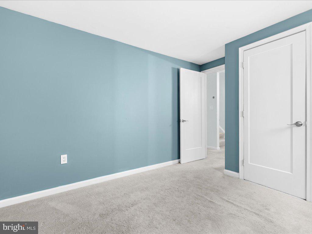 WATERSIDE - Residential