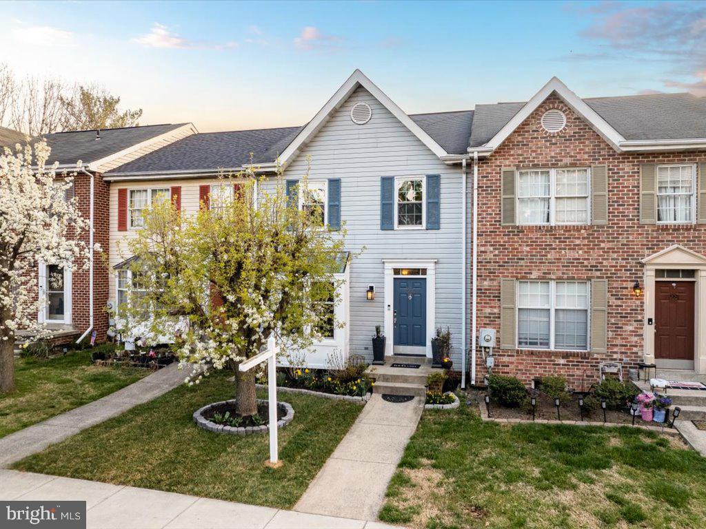 WATERSIDE - Residential