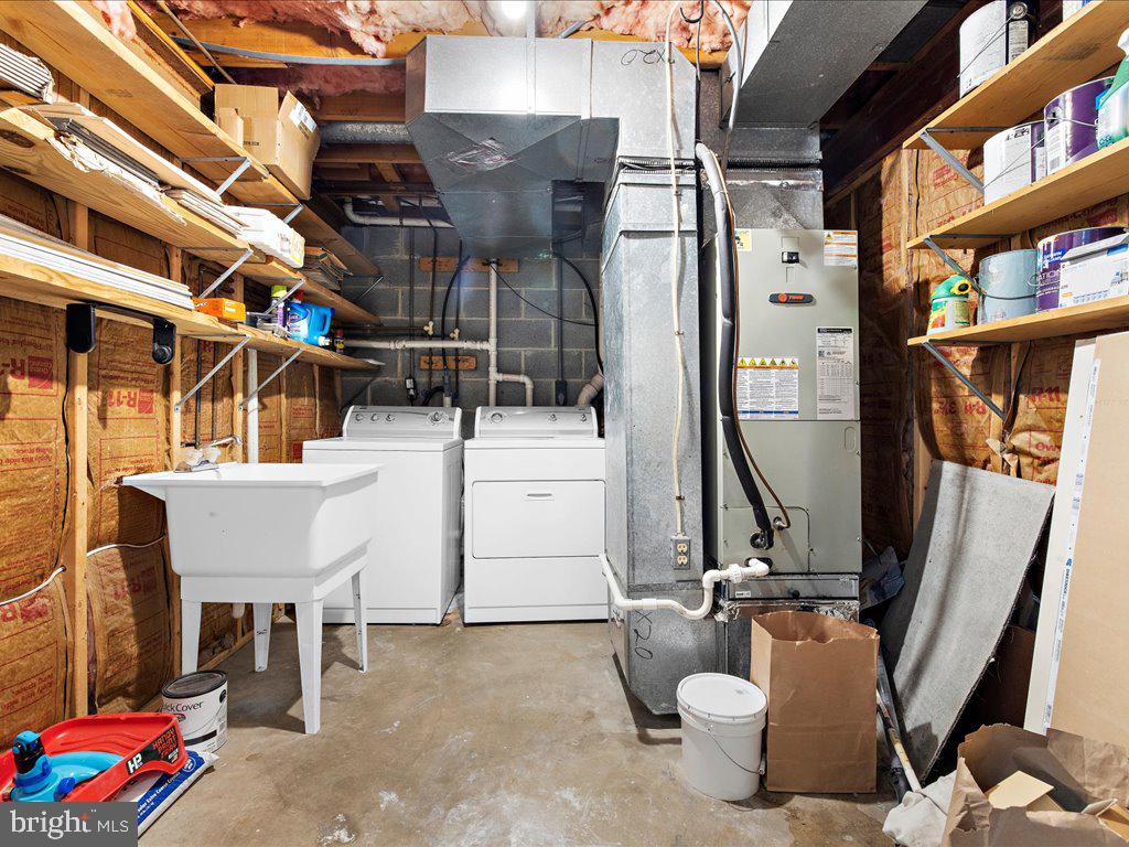 WATERSIDE - Residential