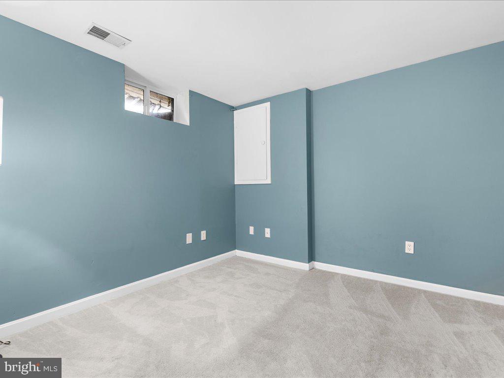 WATERSIDE - Residential