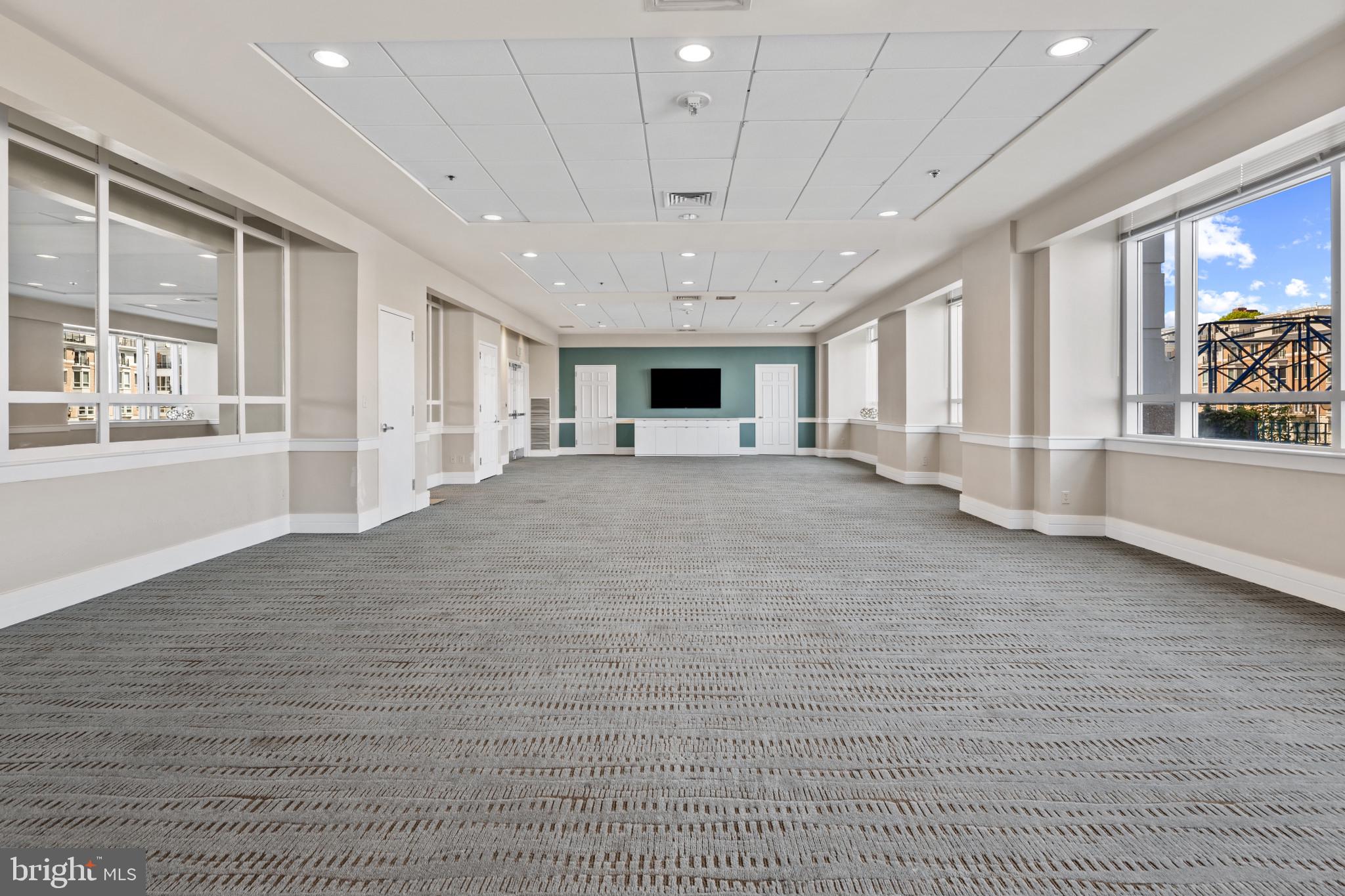 HARBORVIEW CONDOMINIUMS - Residential