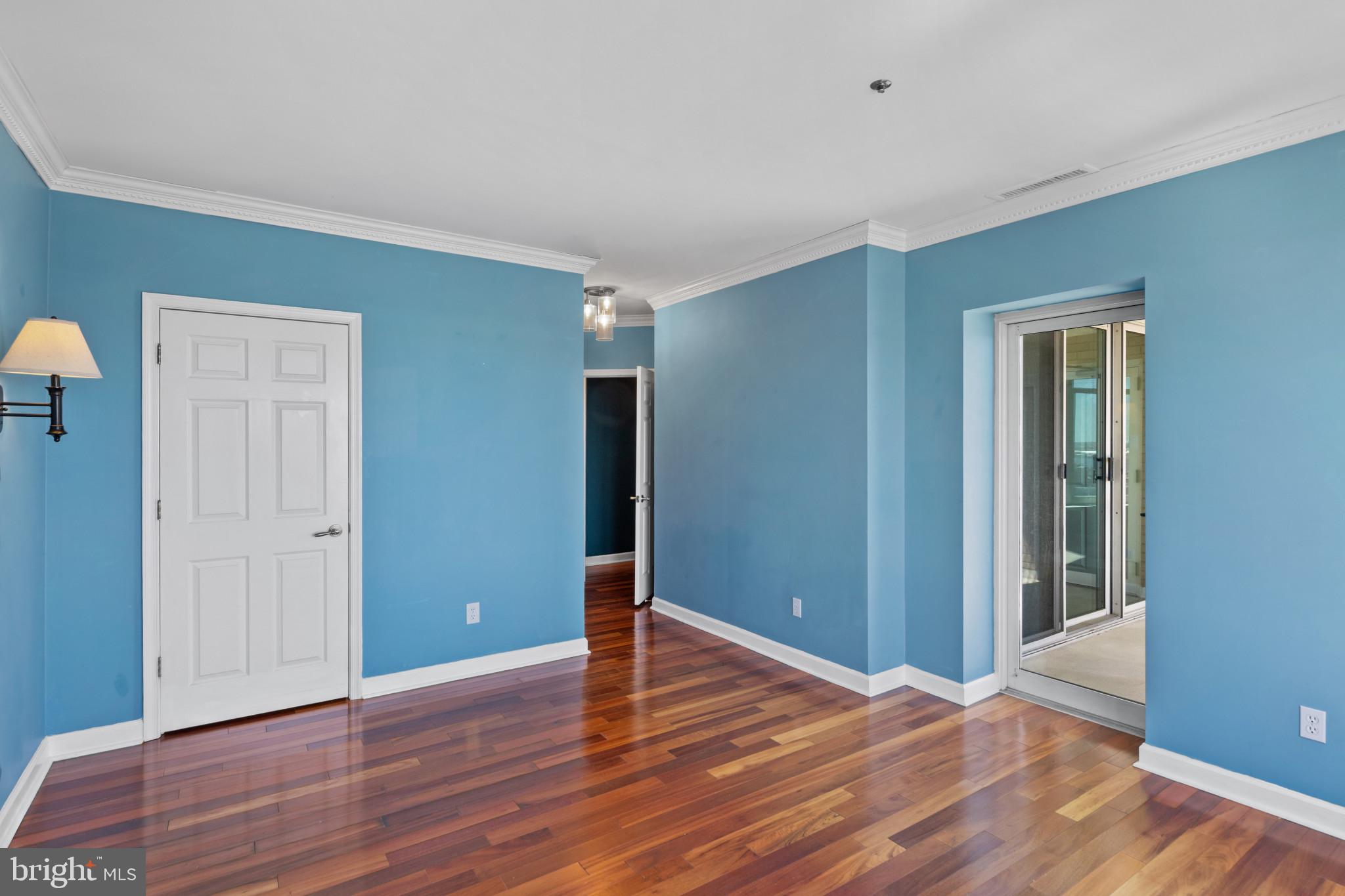 HARBORVIEW CONDOMINIUMS - Residential