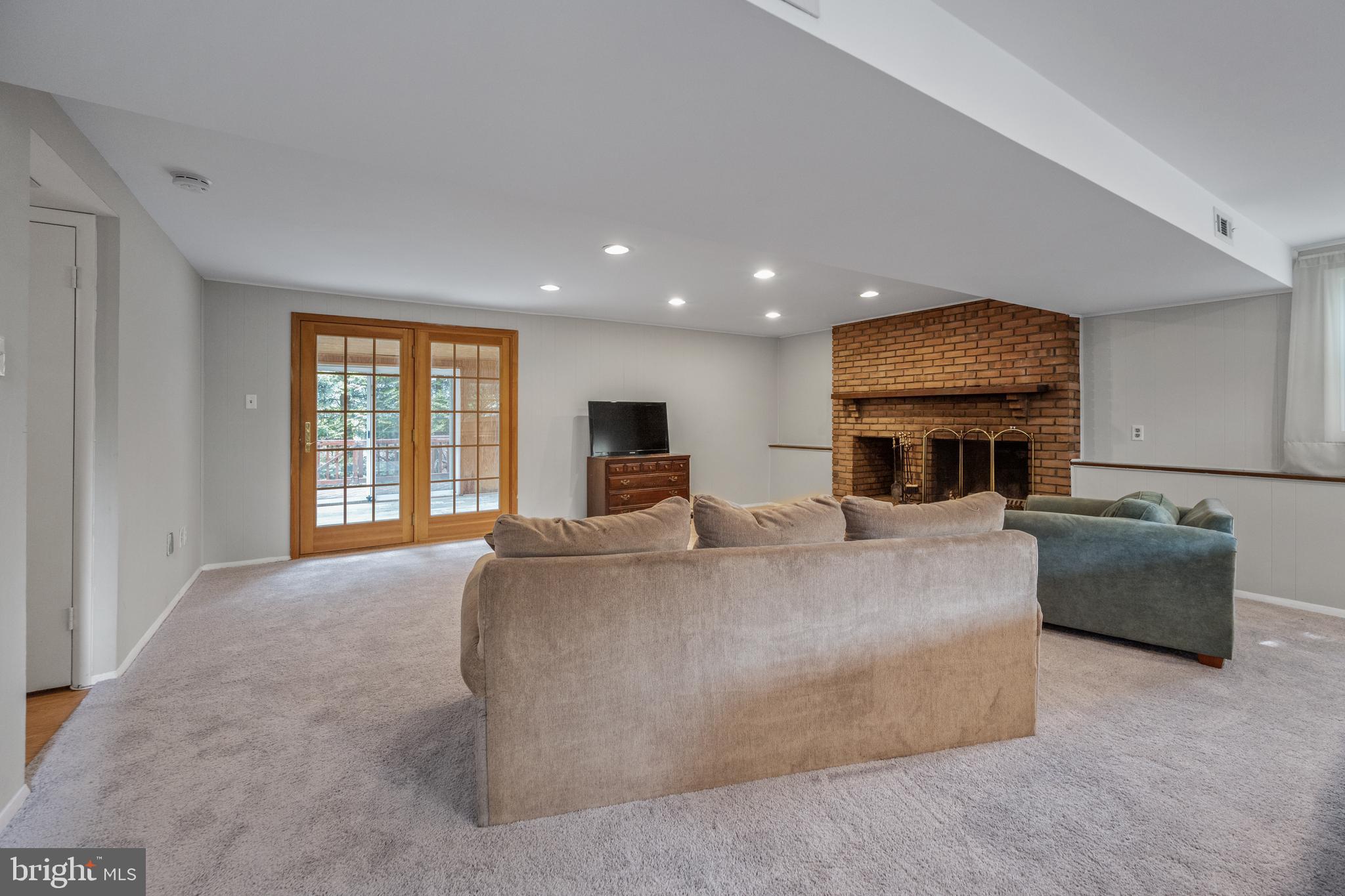 WILDE LAKE - Residential