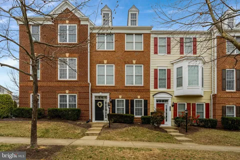 14811 Potomac Branch Drive, Woodbridge, VA MLS: VAPW2088922
