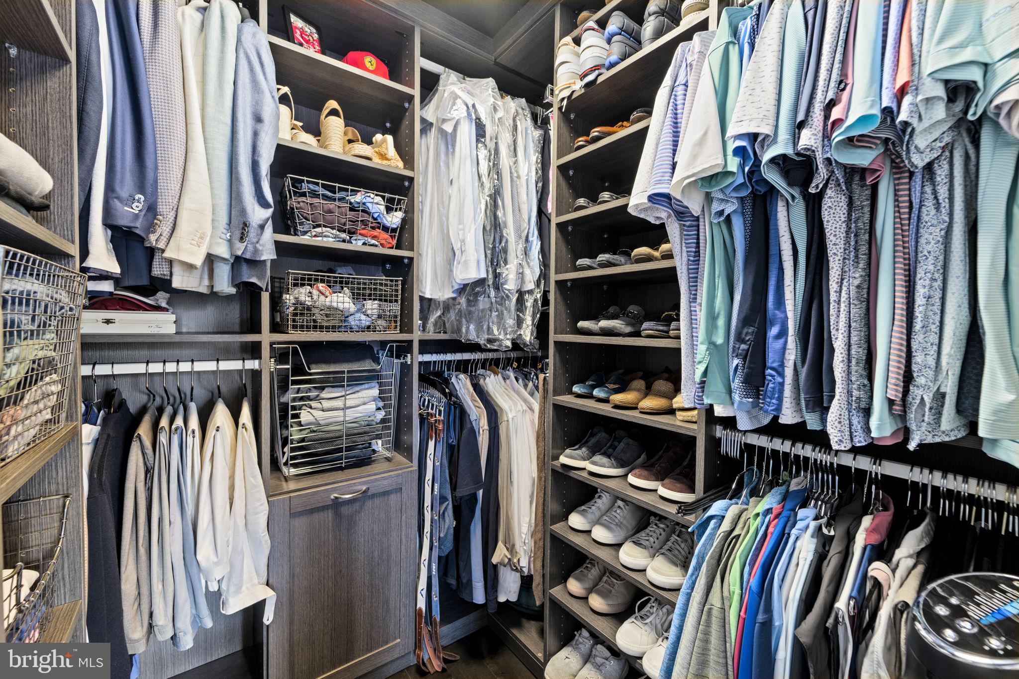 GASLIGHT SQUARE - Residential