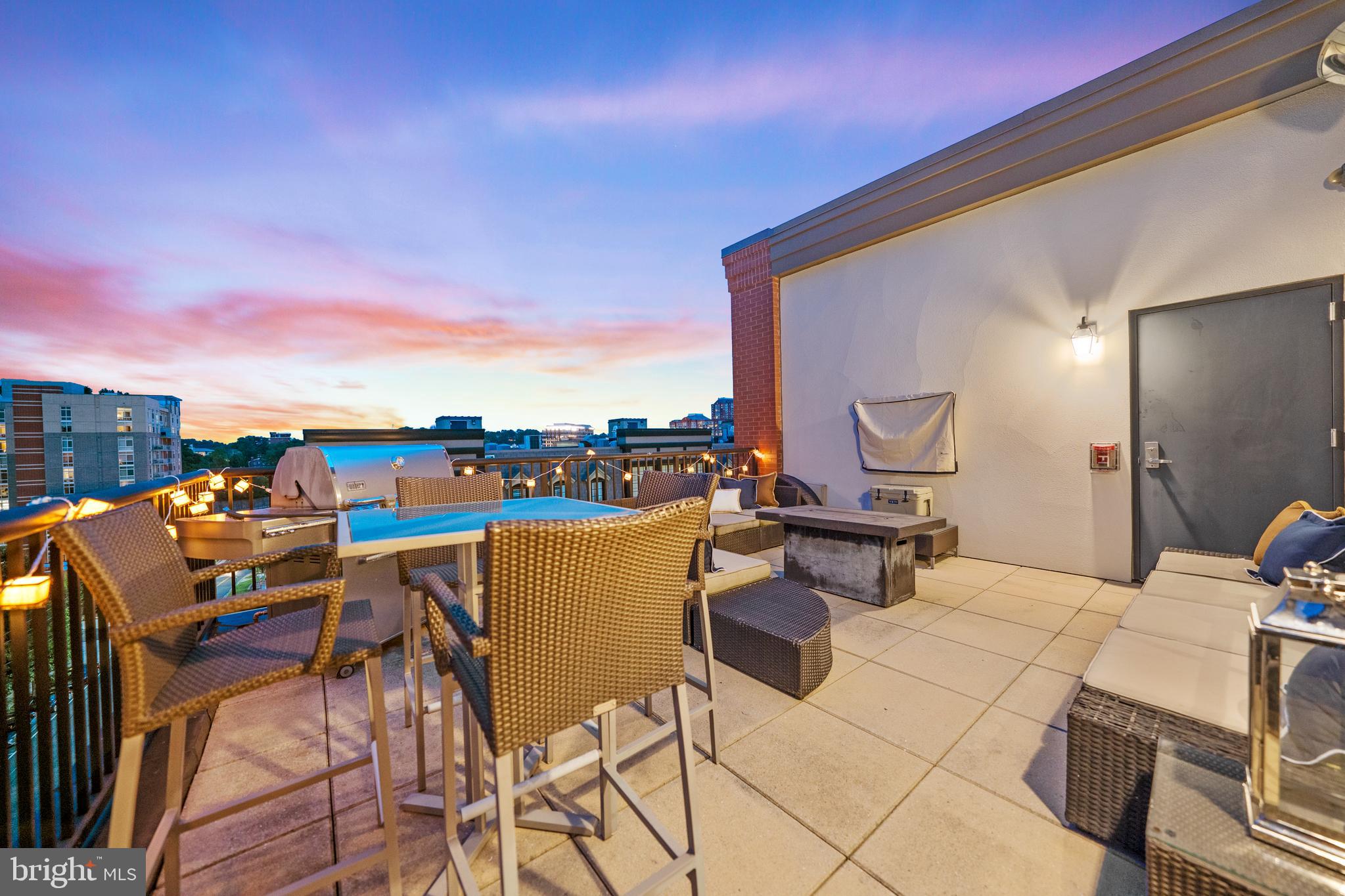 GASLIGHT SQUARE - Residential