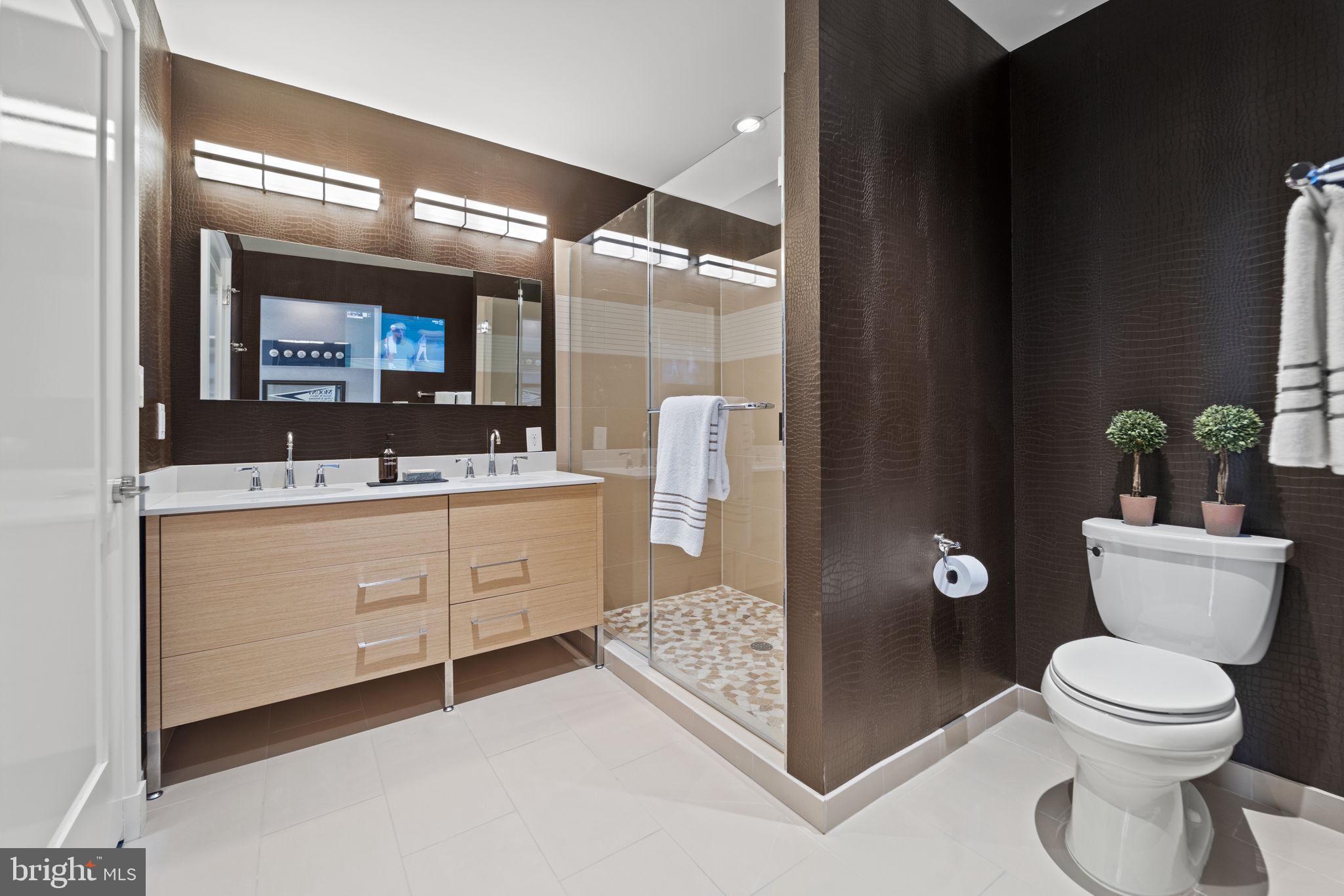 GASLIGHT SQUARE - Residential