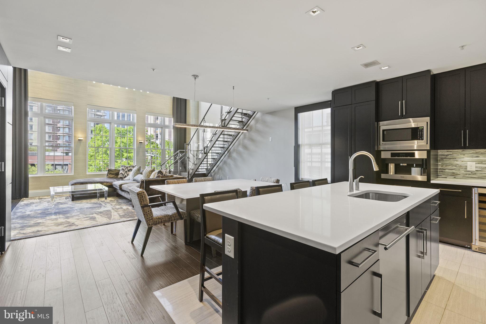 GASLIGHT SQUARE - Residential