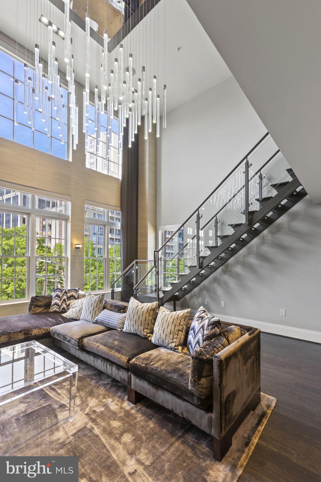 GASLIGHT SQUARE - Residential