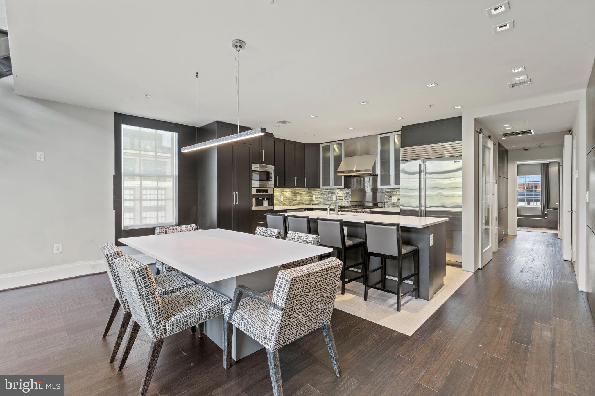 GASLIGHT SQUARE - Residential