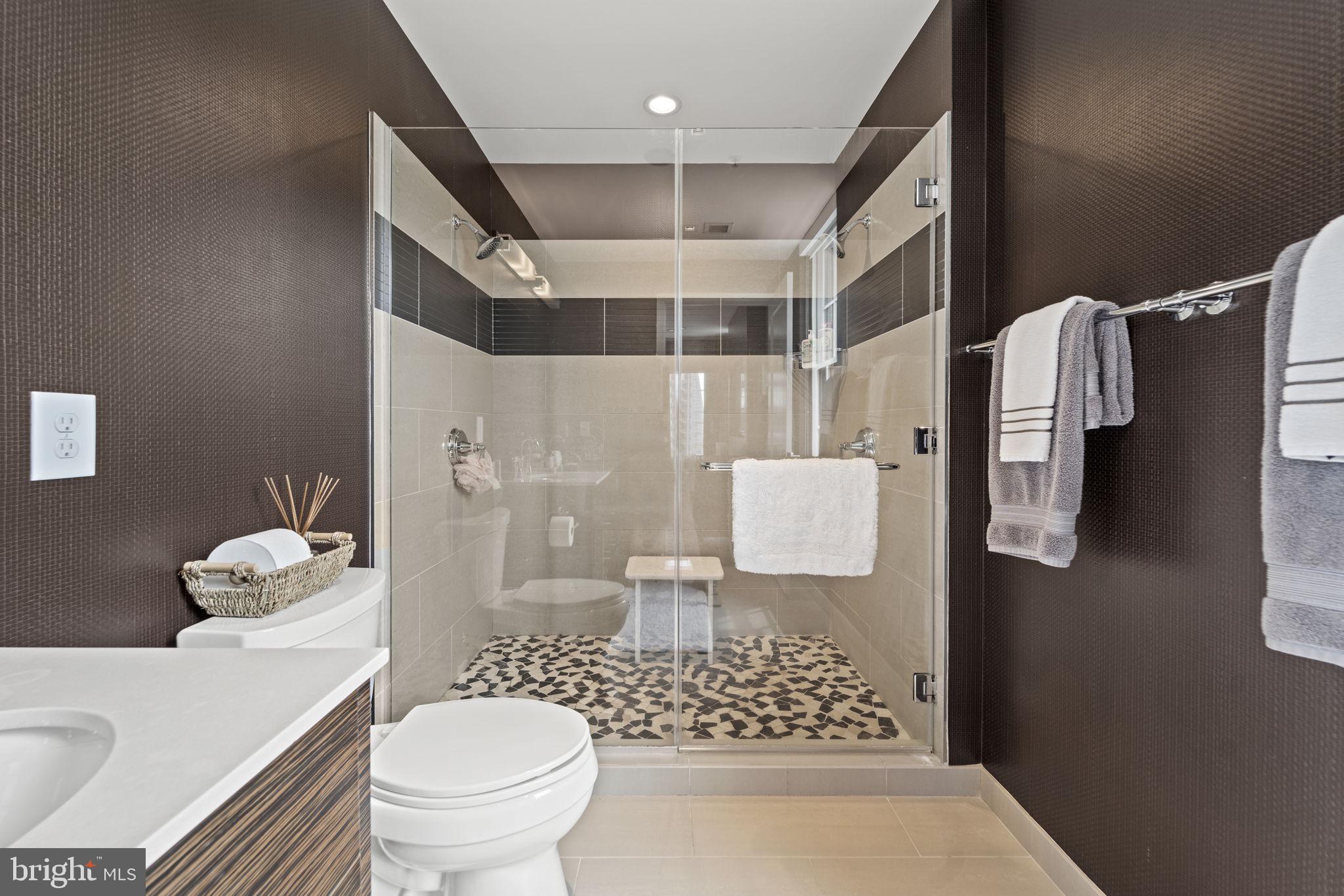 GASLIGHT SQUARE - Residential