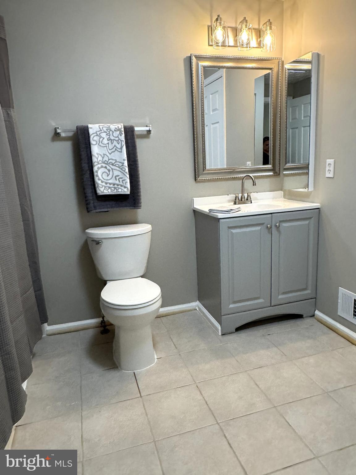 HOLLYMEAD - Residential