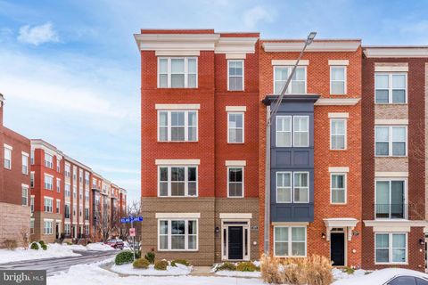 1975 ROLAND CLARKE PLACE RESTON VA 20191