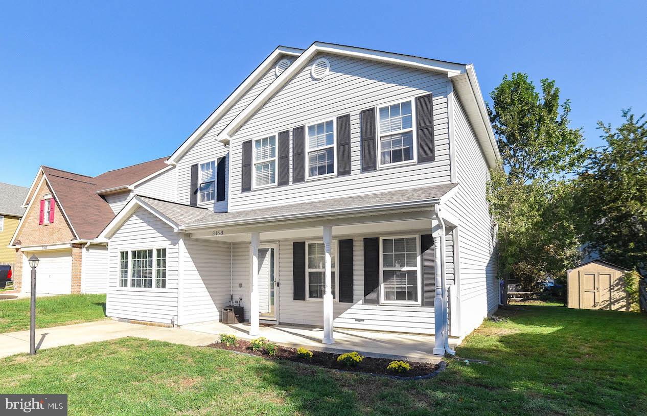 HUNTINGTON NEIGHBORHOOD - Residential