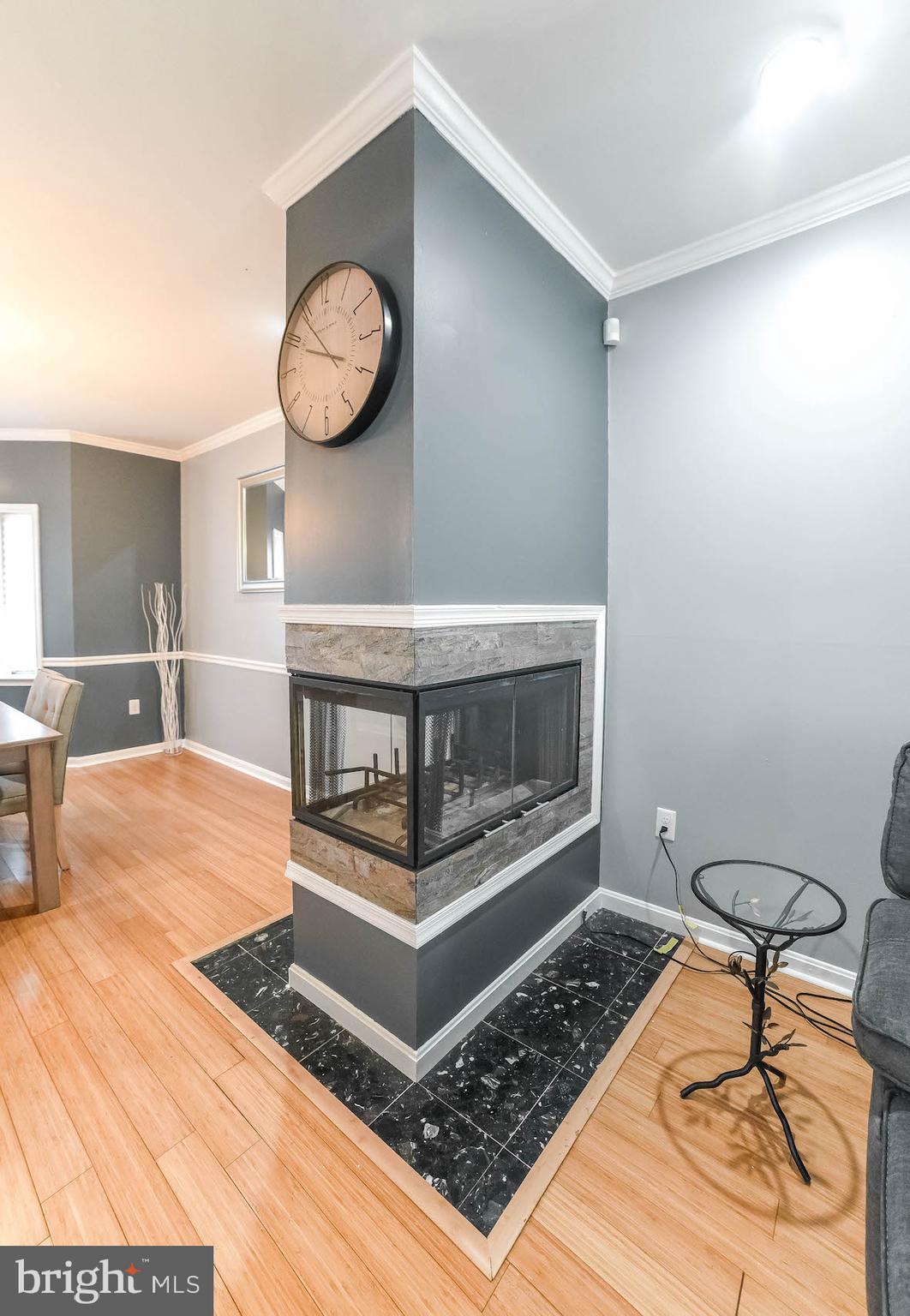 HUNTINGTON NEIGHBORHOOD - Residential