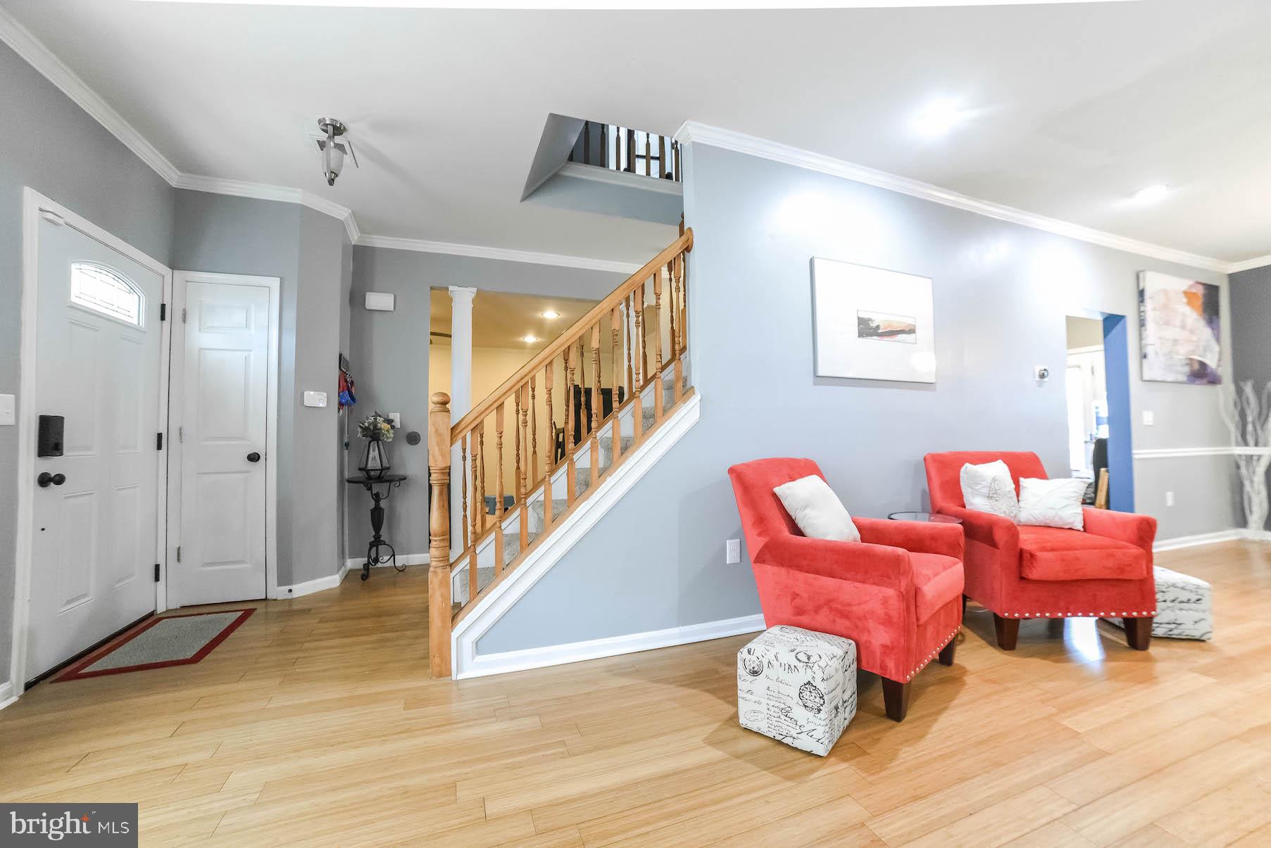 HUNTINGTON NEIGHBORHOOD - Residential