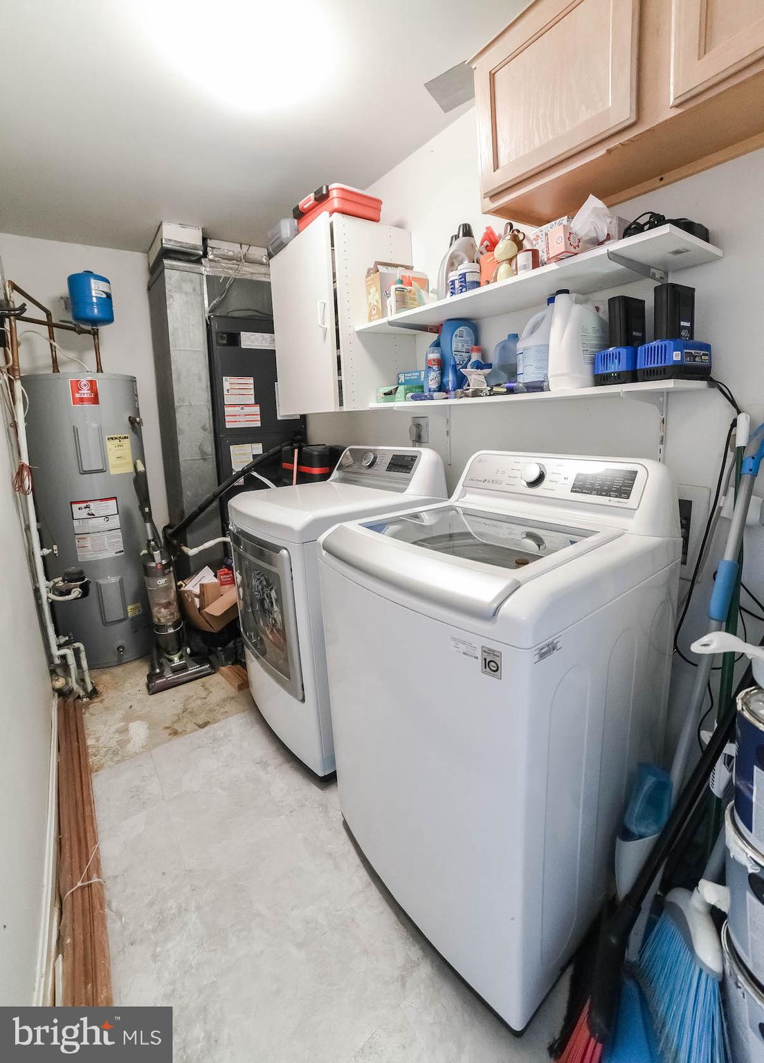 HUNTINGTON NEIGHBORHOOD - Residential