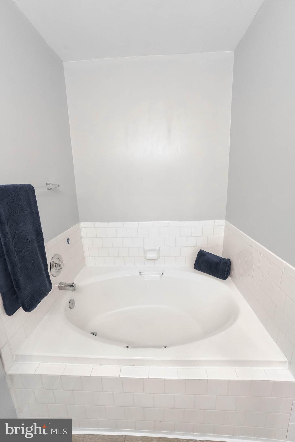 HUNTINGTON NEIGHBORHOOD - Residential