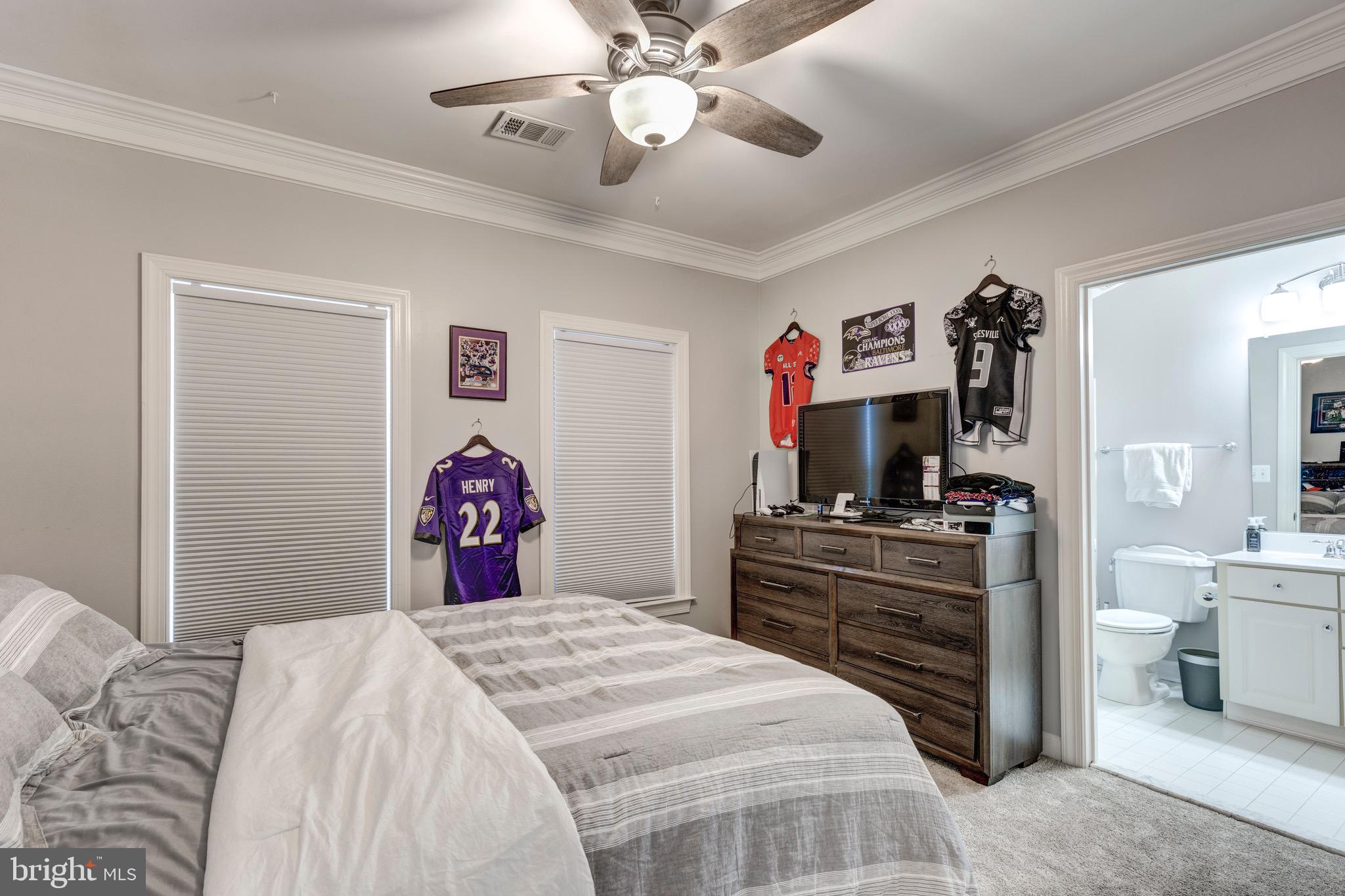 LAKE FOREST - Residential