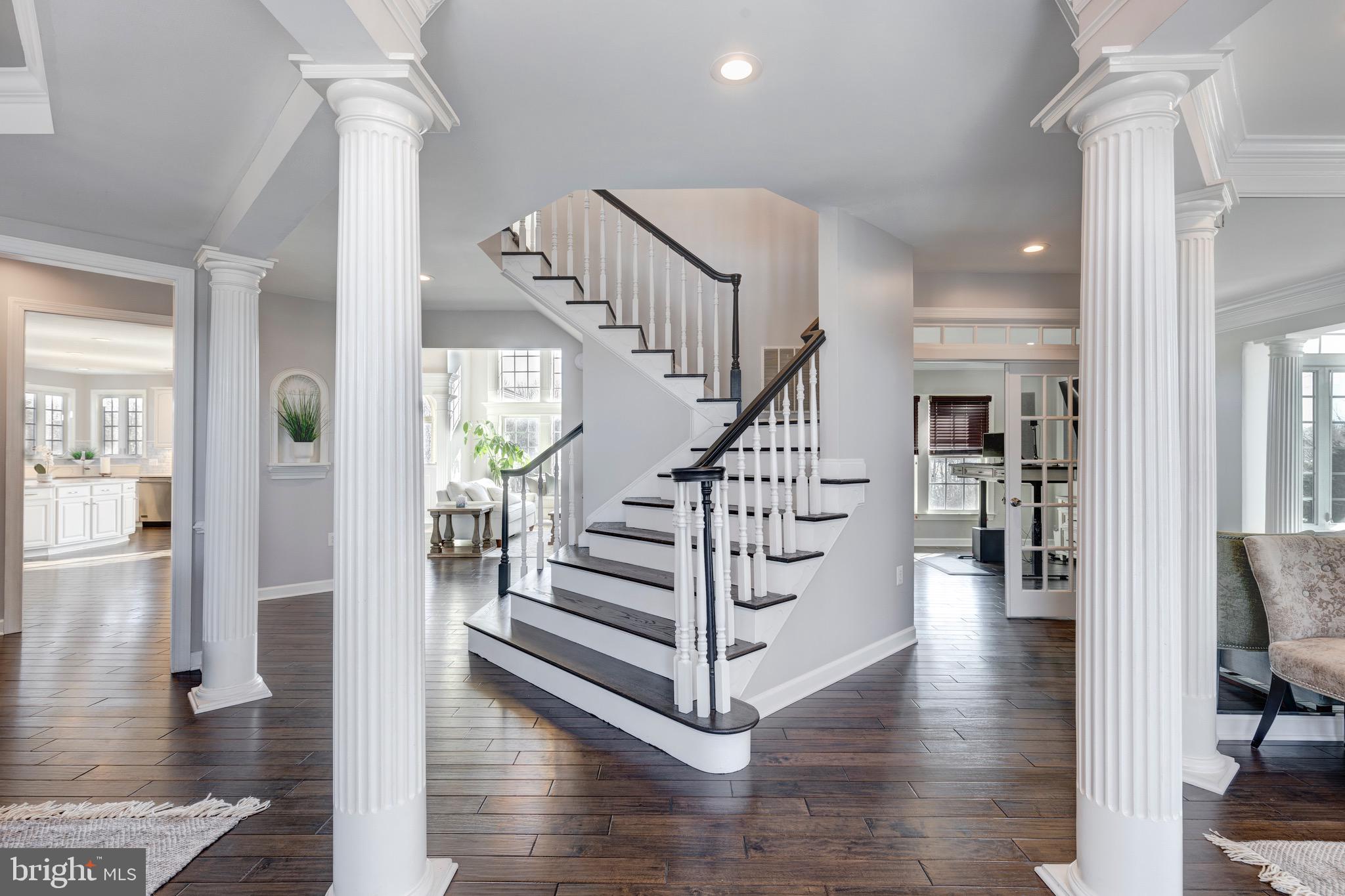 LAKE FOREST - Residential