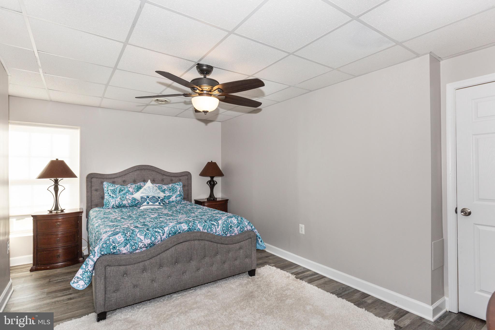 LAKE FOREST - Residential