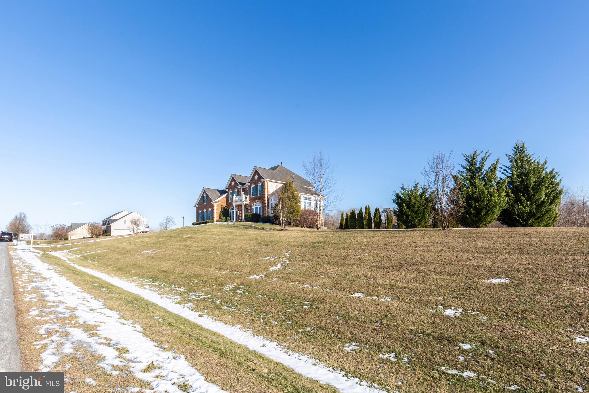 LAKE FOREST - Residential