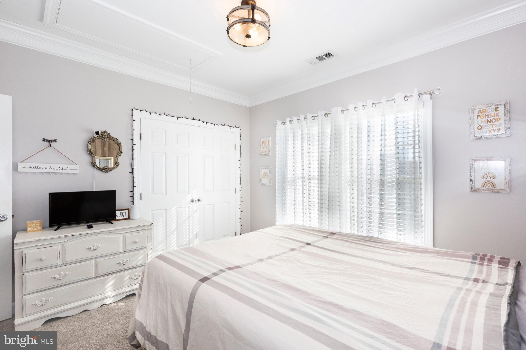 LAKE FOREST - Residential