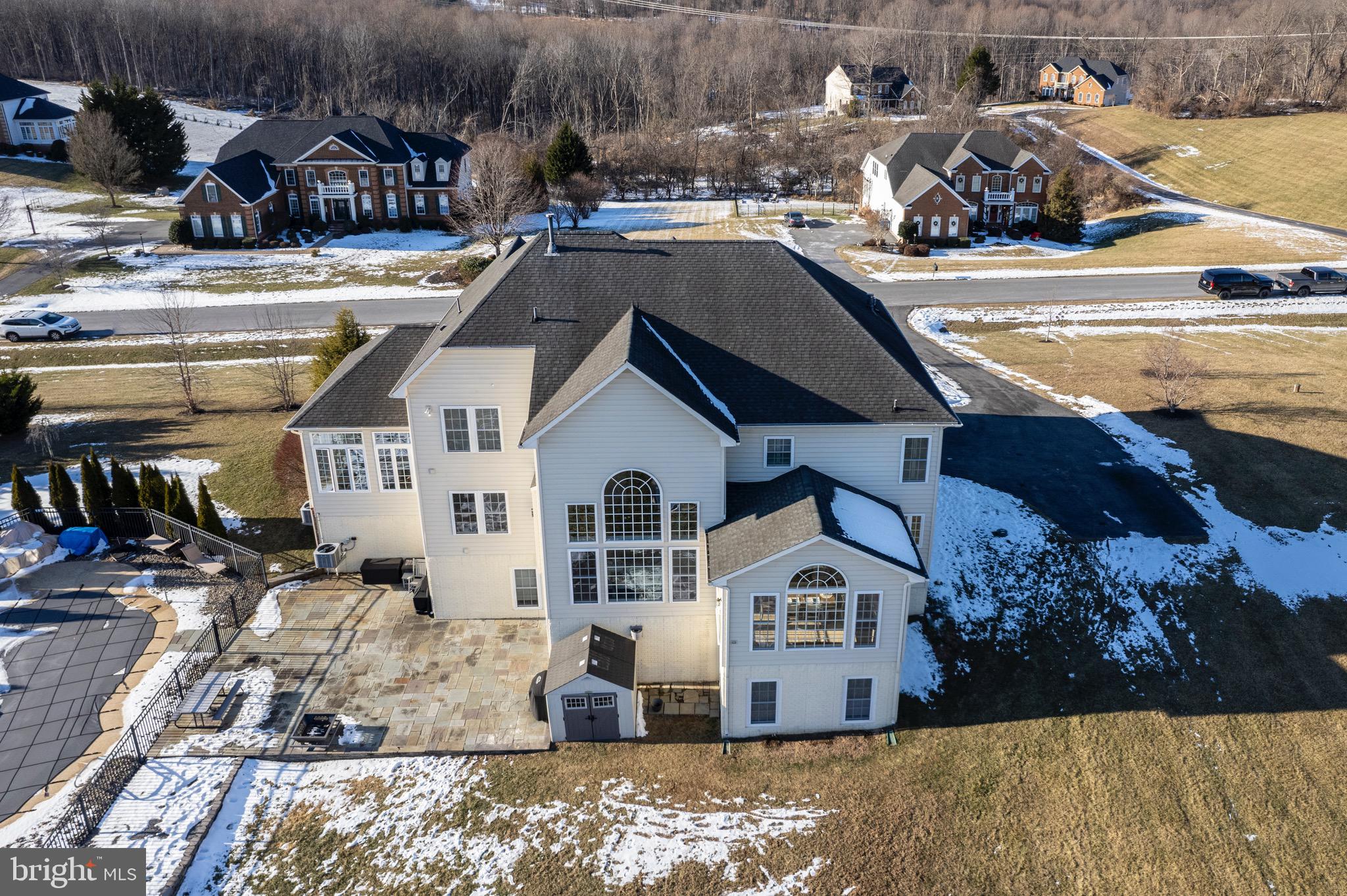 LAKE FOREST - Residential