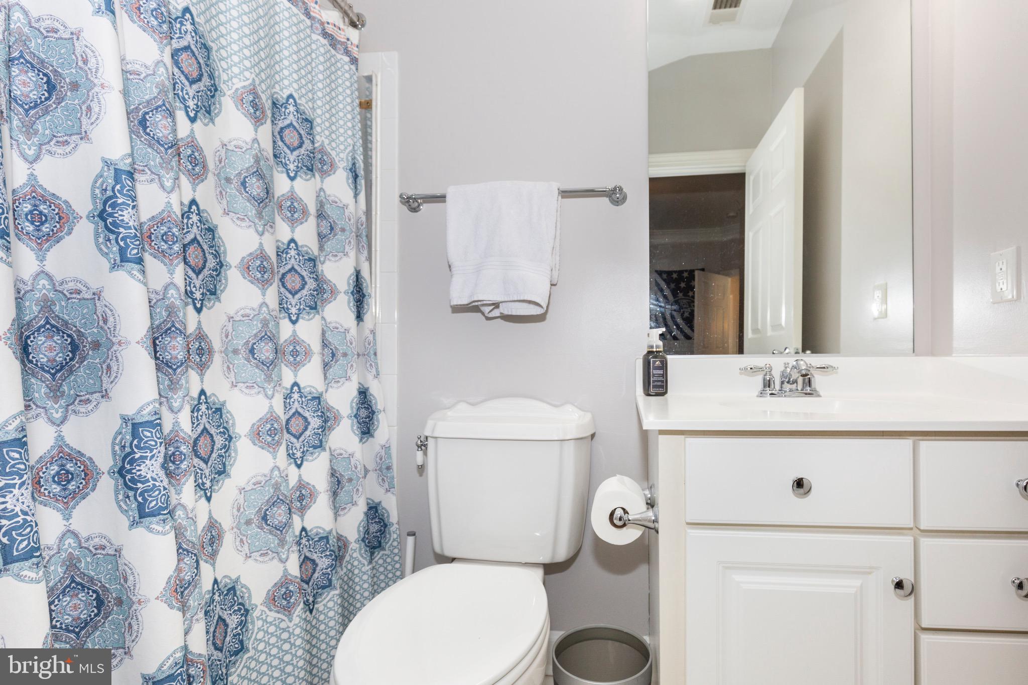 LAKE FOREST - Residential