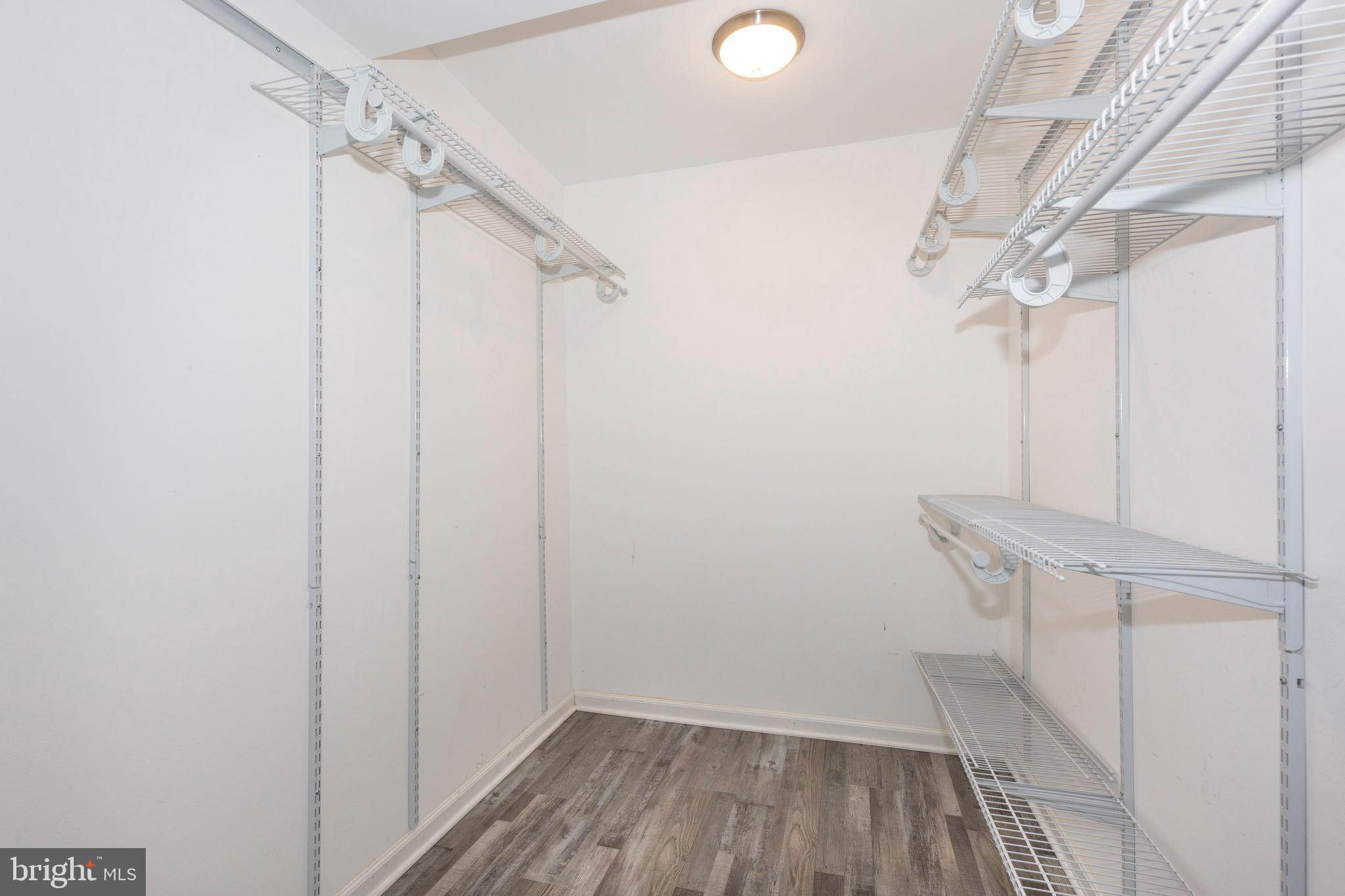 LAKE FOREST - Residential