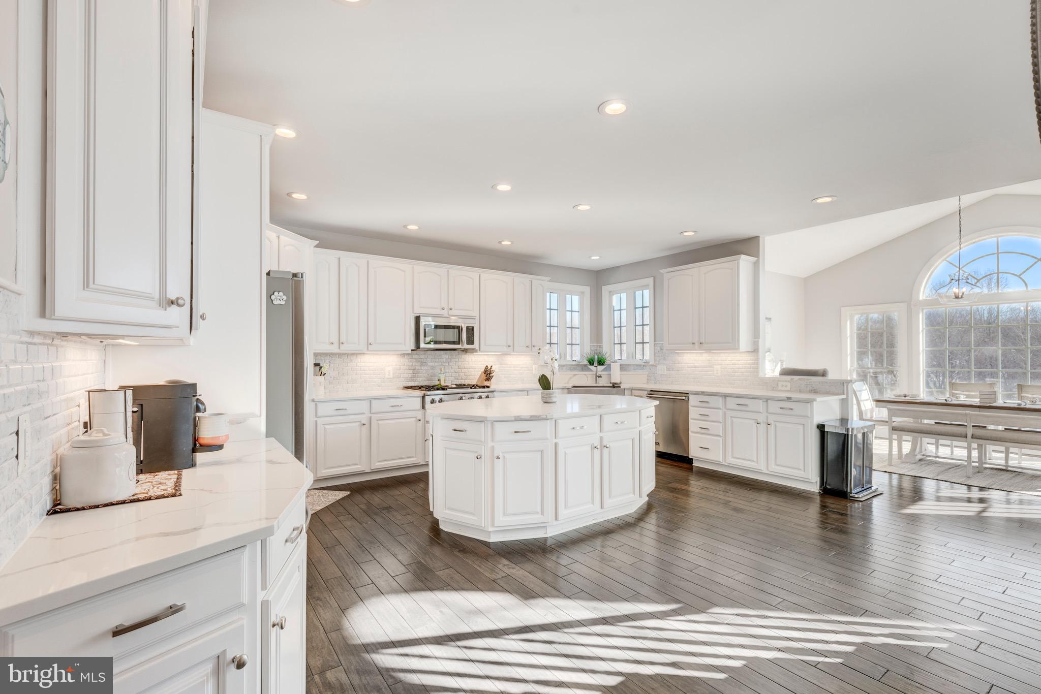 LAKE FOREST - Residential