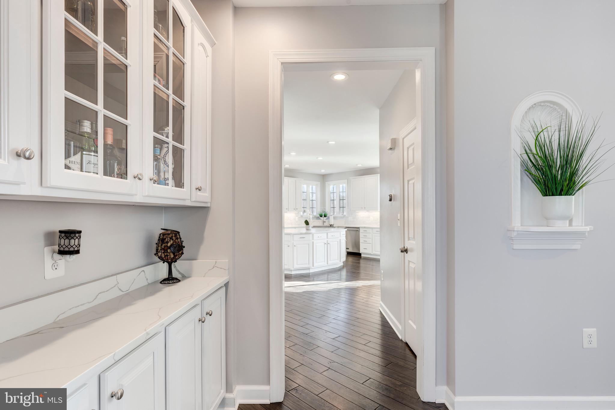 LAKE FOREST - Residential