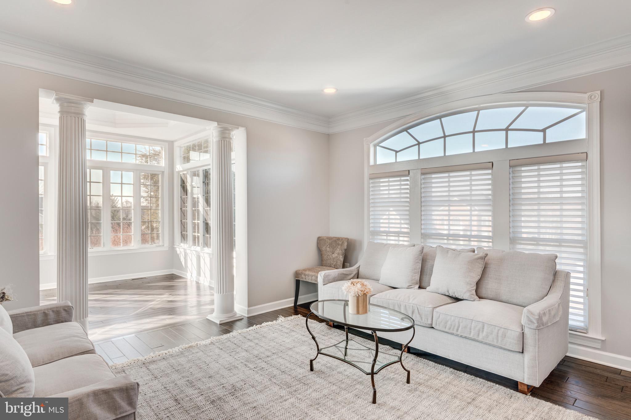 LAKE FOREST - Residential