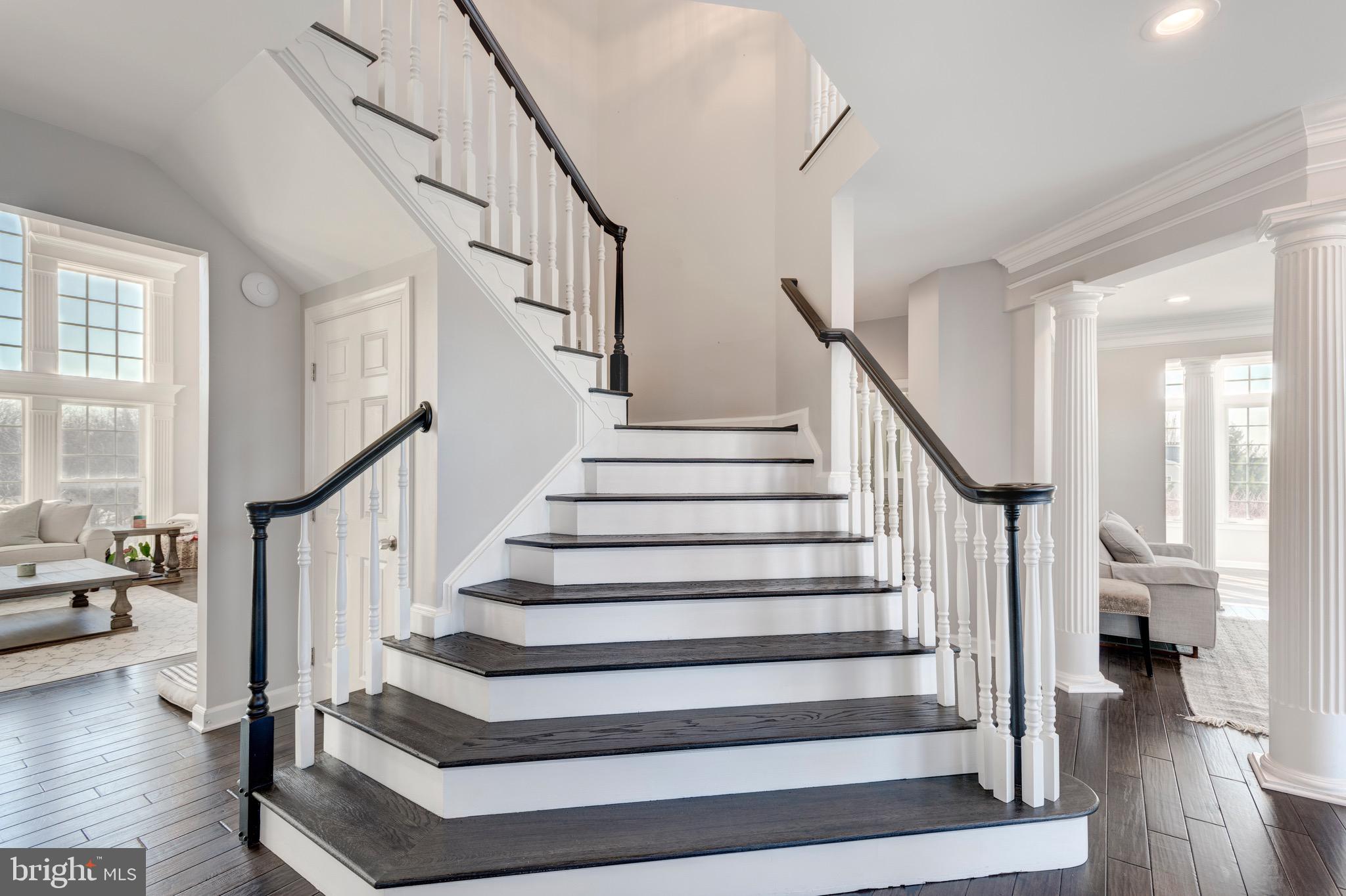 LAKE FOREST - Residential