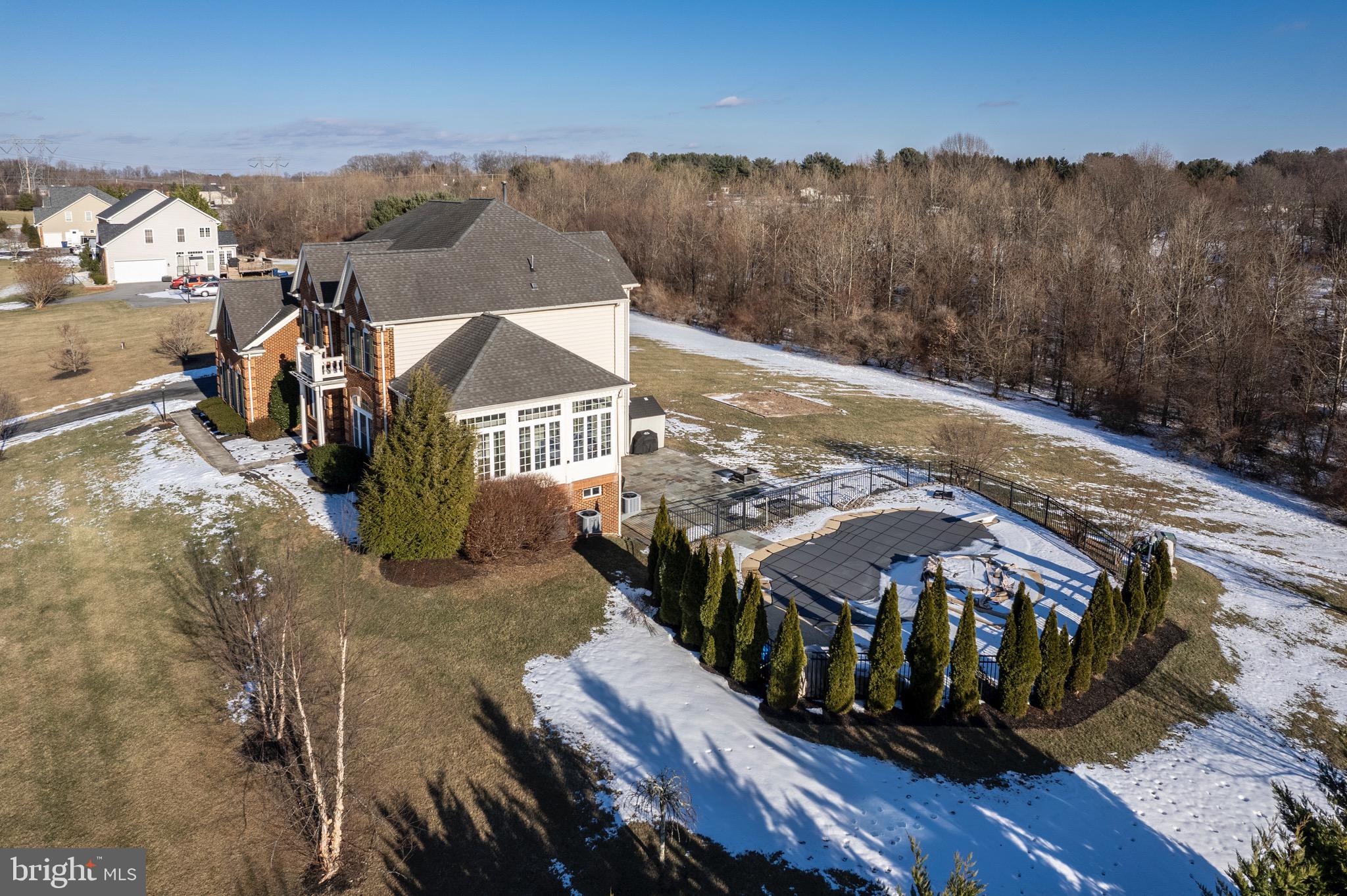 LAKE FOREST - Residential