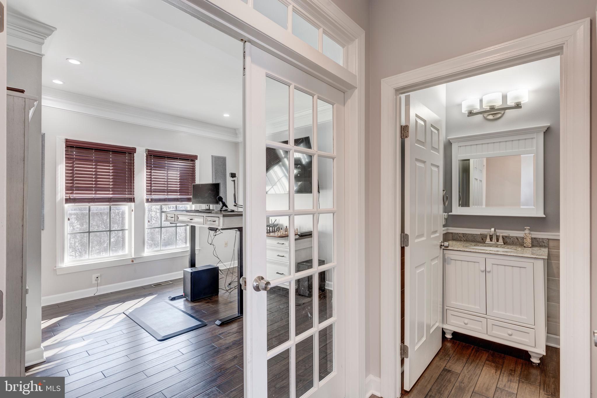 LAKE FOREST - Residential