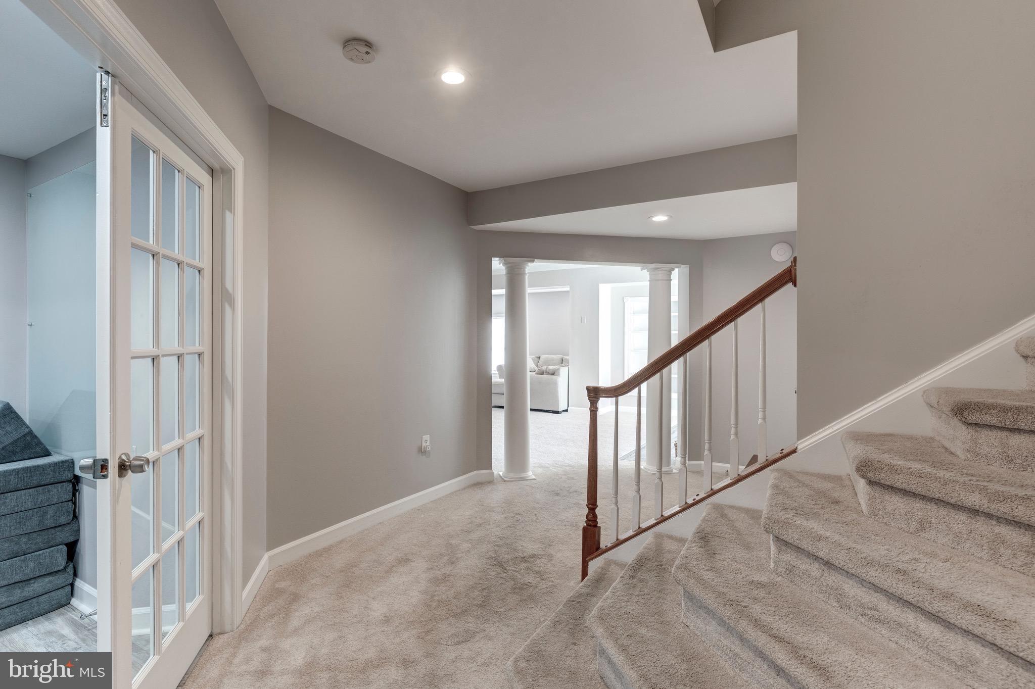 LAKE FOREST - Residential