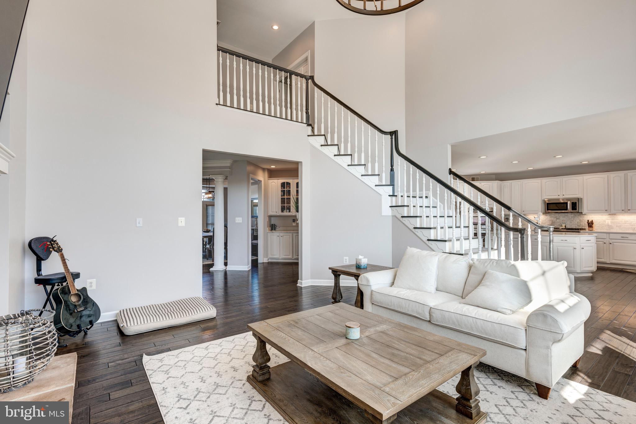 LAKE FOREST - Residential