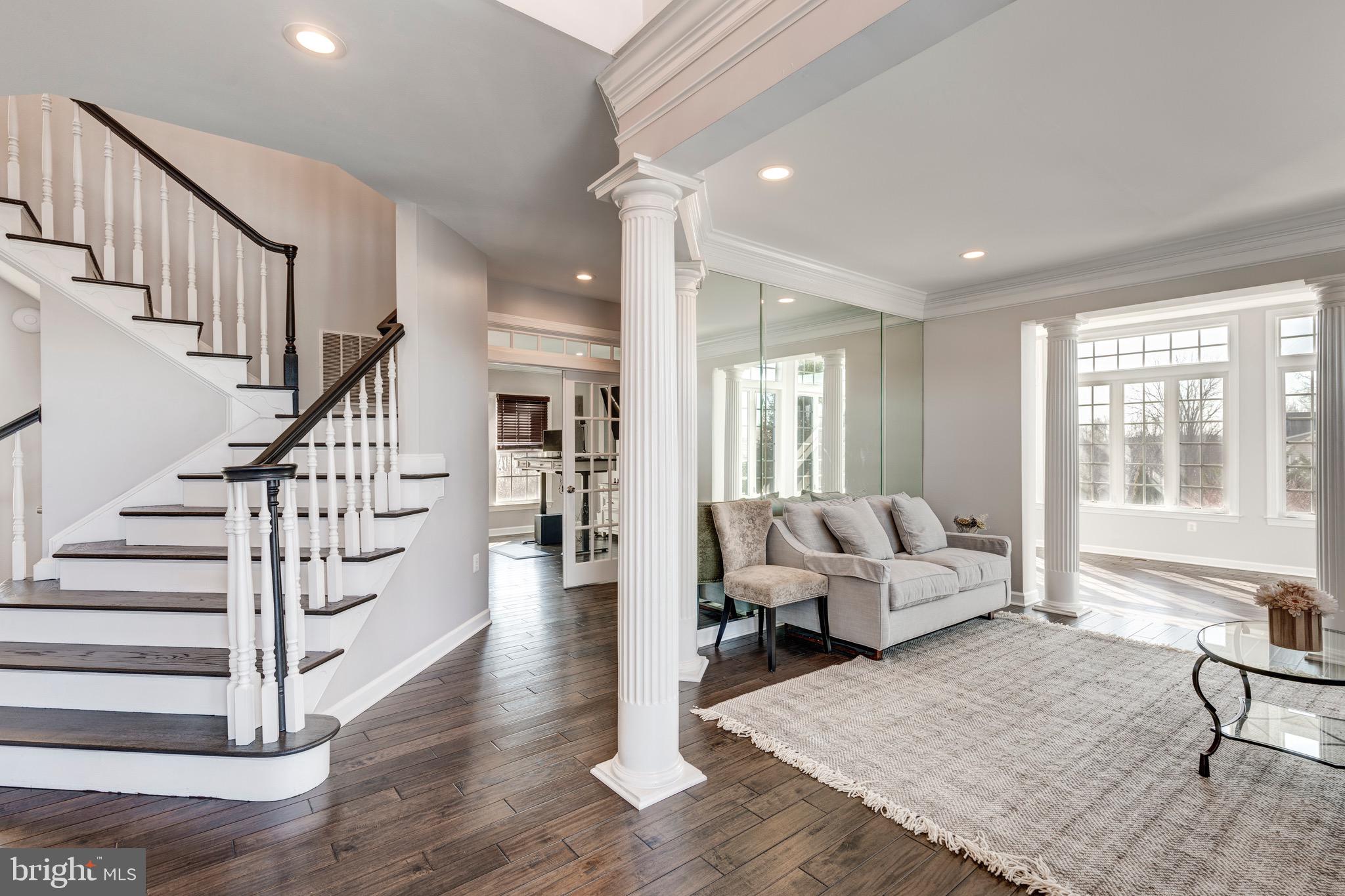 LAKE FOREST - Residential