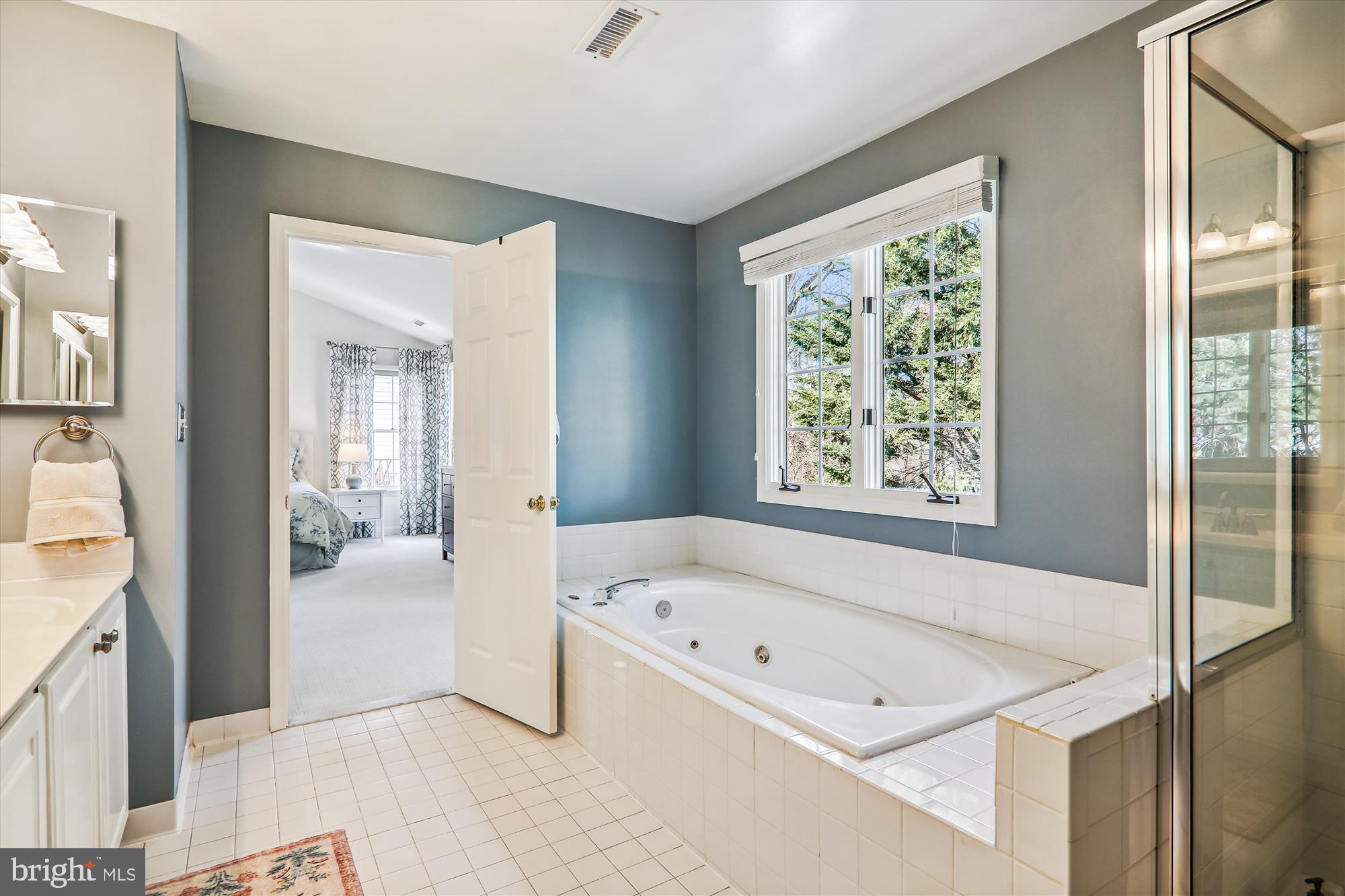 KENSINGTON HEIGHTS - Residential